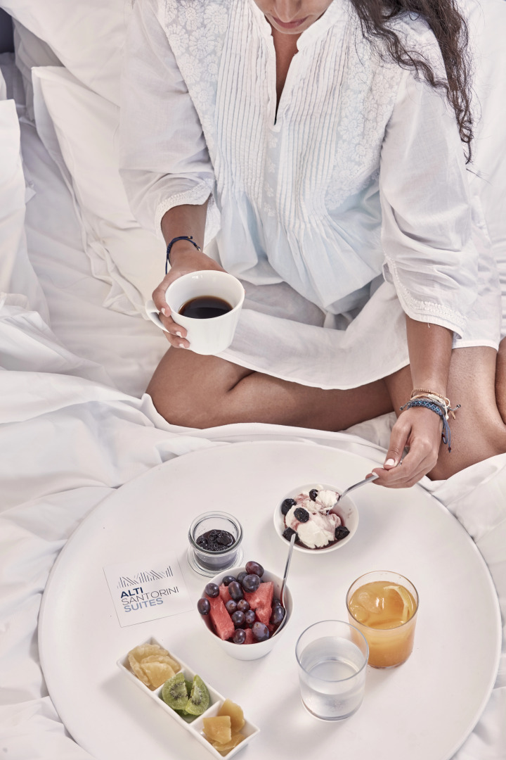 Alti Santorini Suites