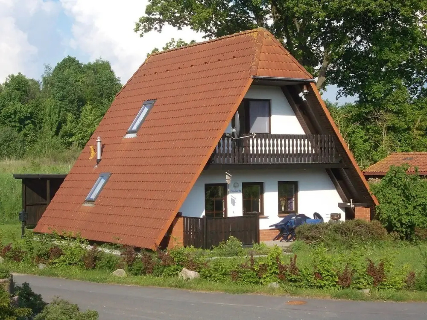 Serene Holiday Home in Marlow With Terrace