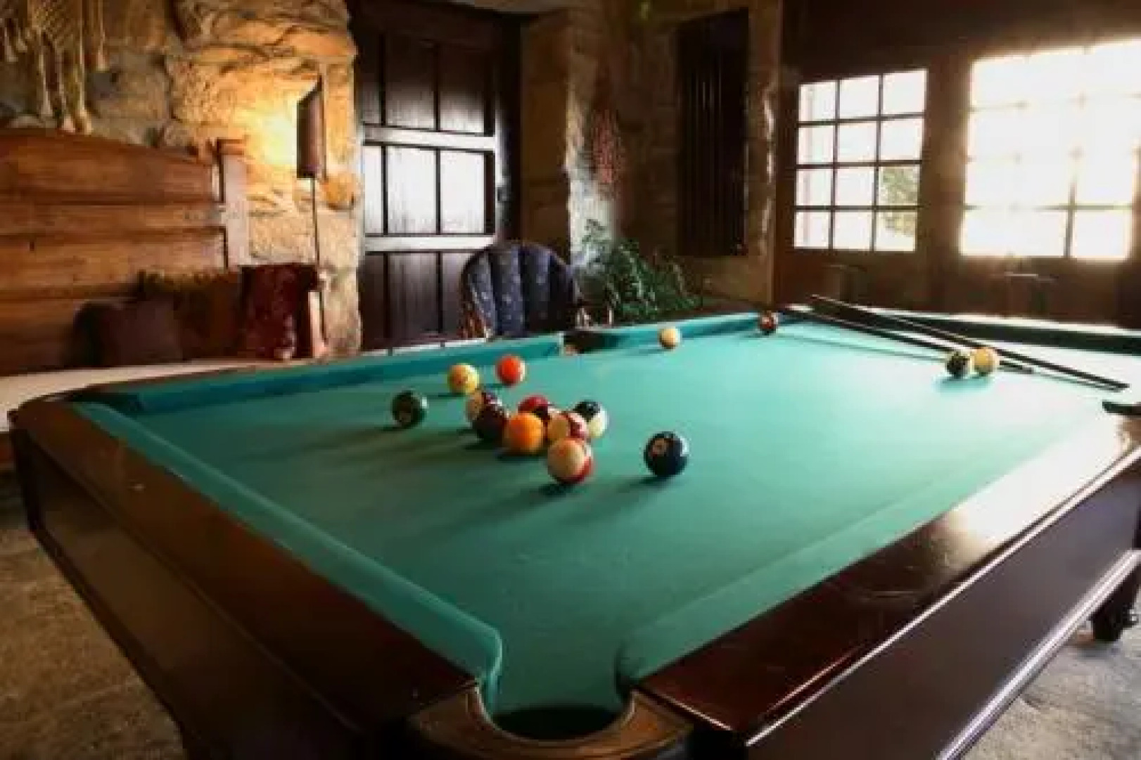 Casa Do Meio Do Povo