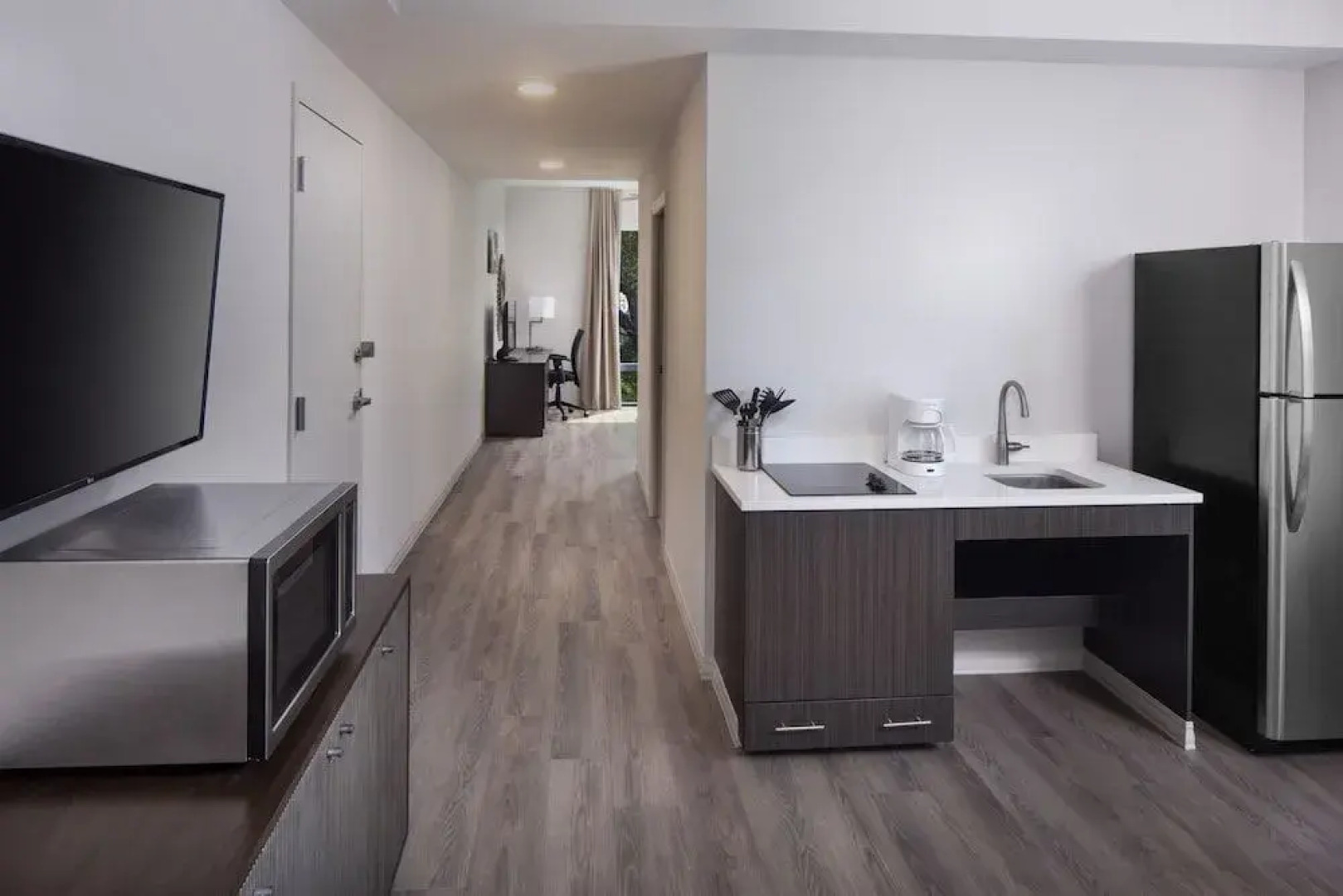 Star Suites: An Extended Stay Hotel