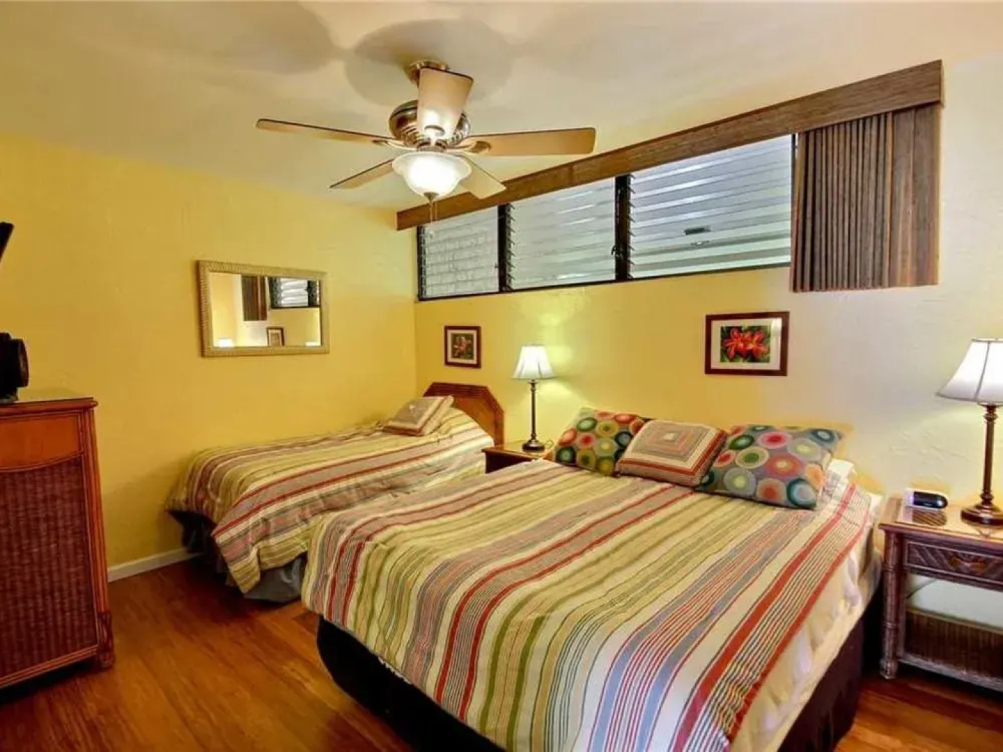 Pohailani 128 by RedAwning