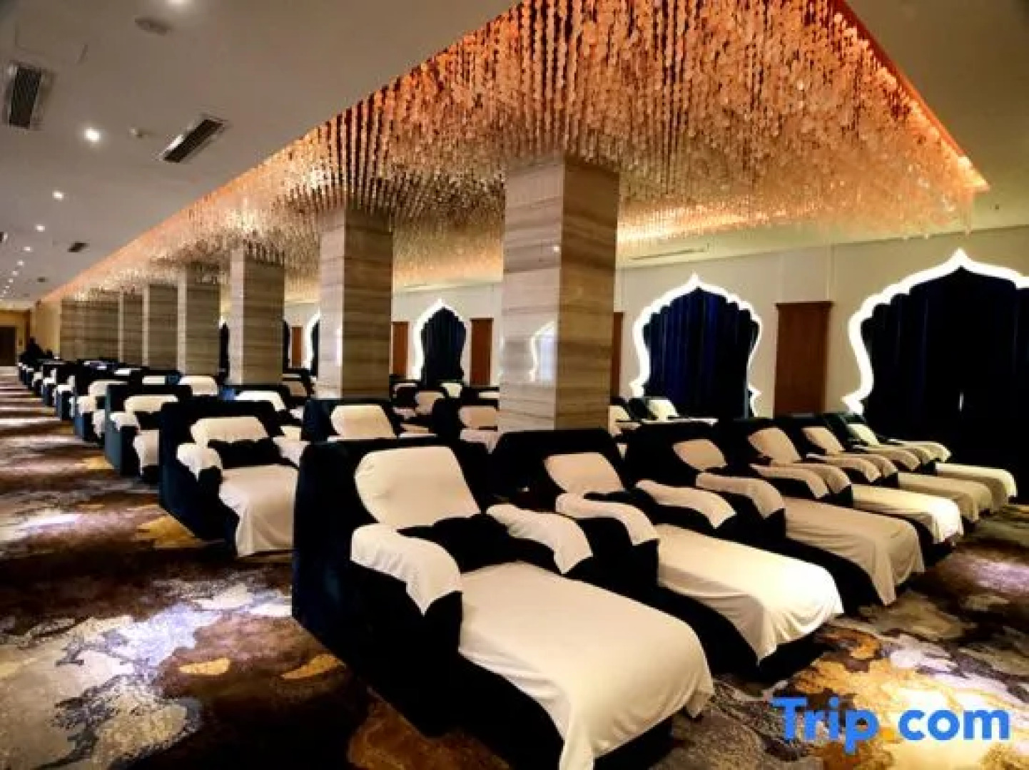 Tengchong Yunfeng Resort & Spa