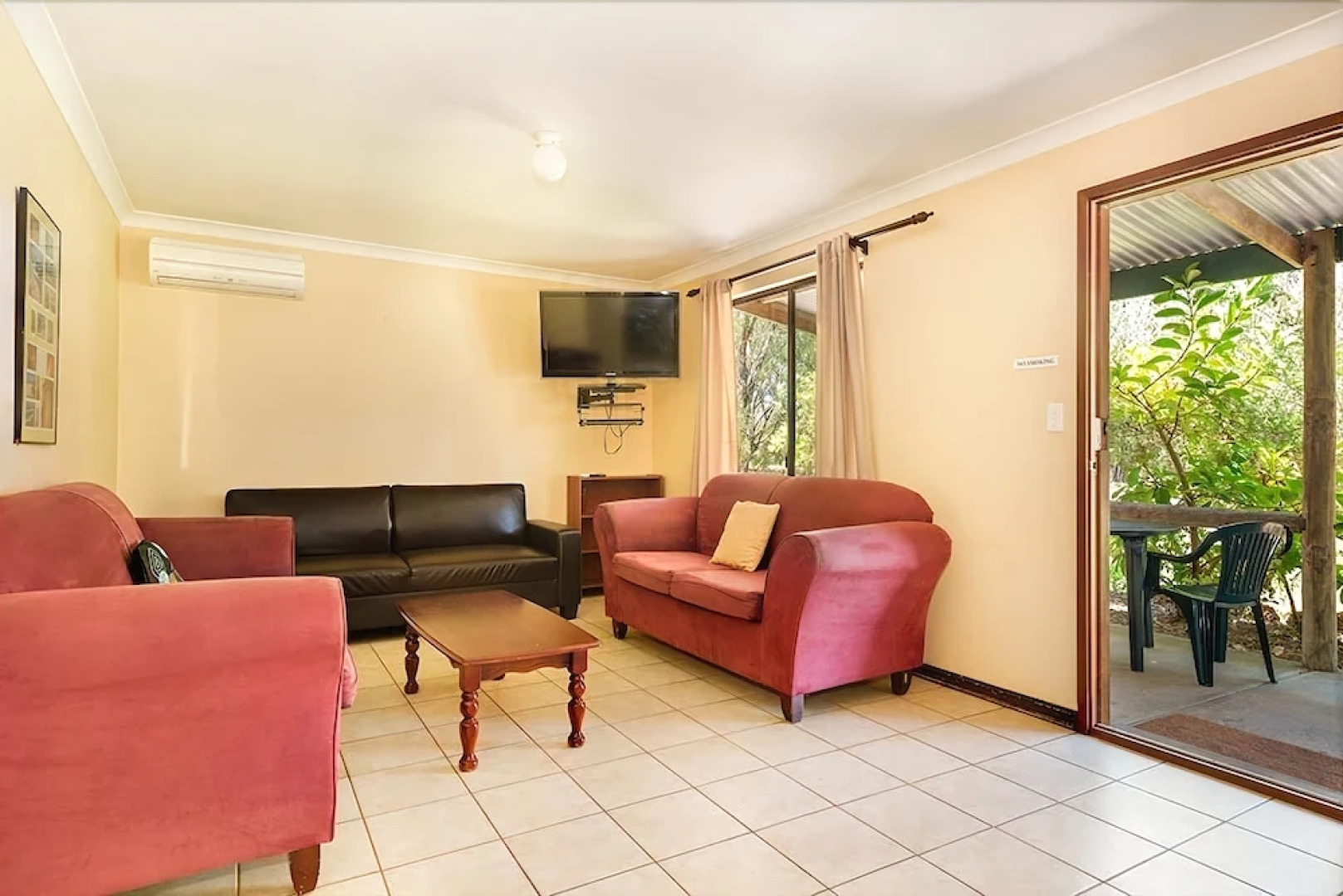 Dunsborough Rail Carriages & Farm Cottages