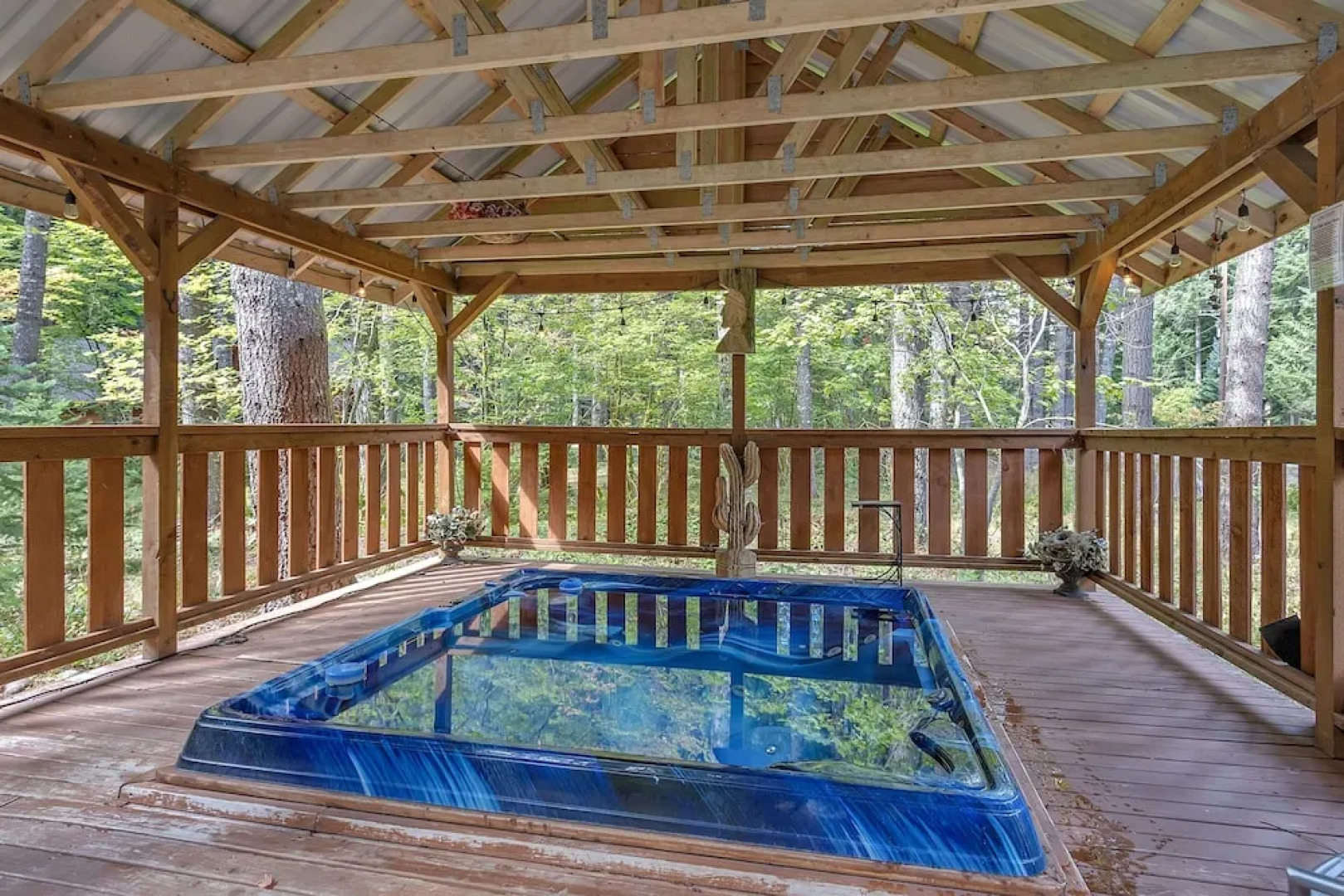 Elk Crossing Cozy Cabin At Crystal Mountain 3 Bedroom Home by RedAwning