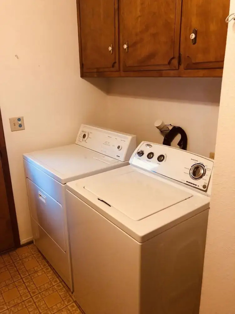 Leaning Pine Retreat