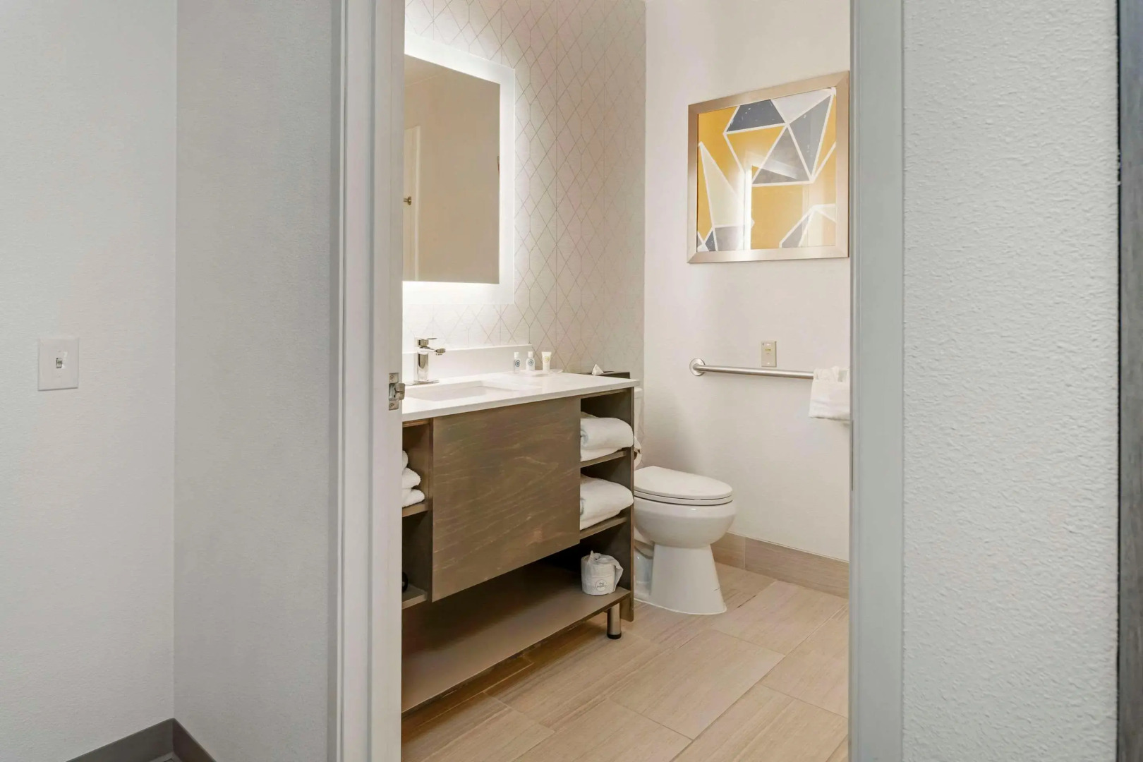 Comfort Suites Elgin