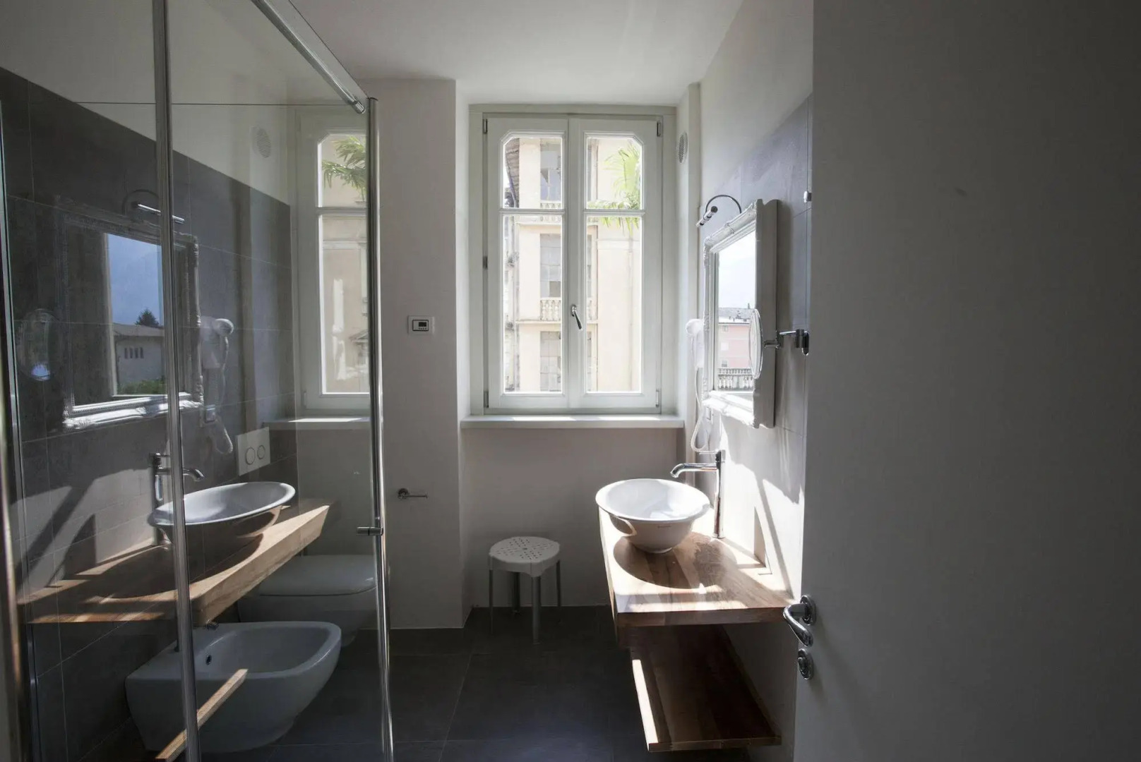 Villa Italia Luxury Suites and Apartments