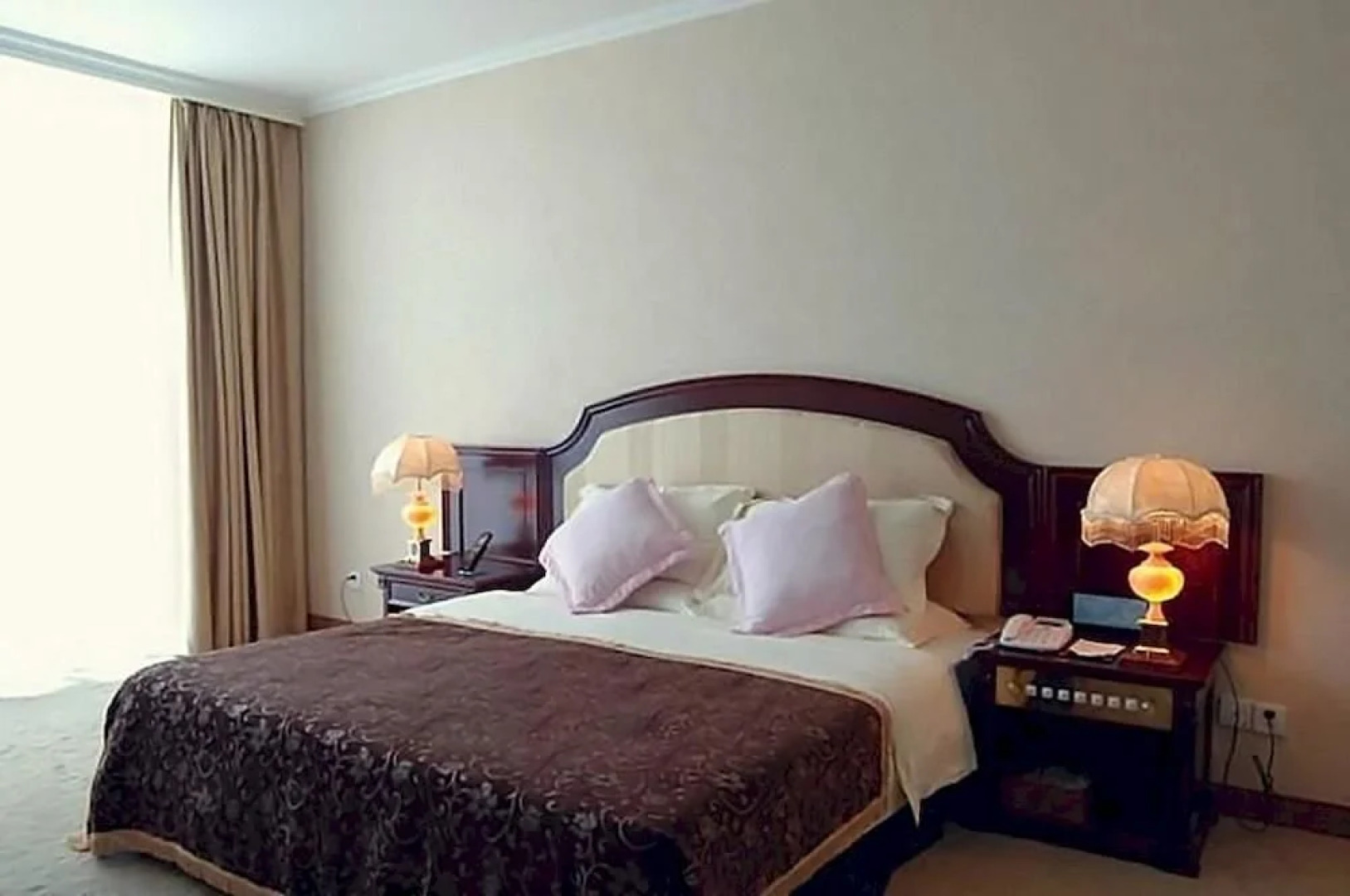 Yichang Zhaojun Hotel