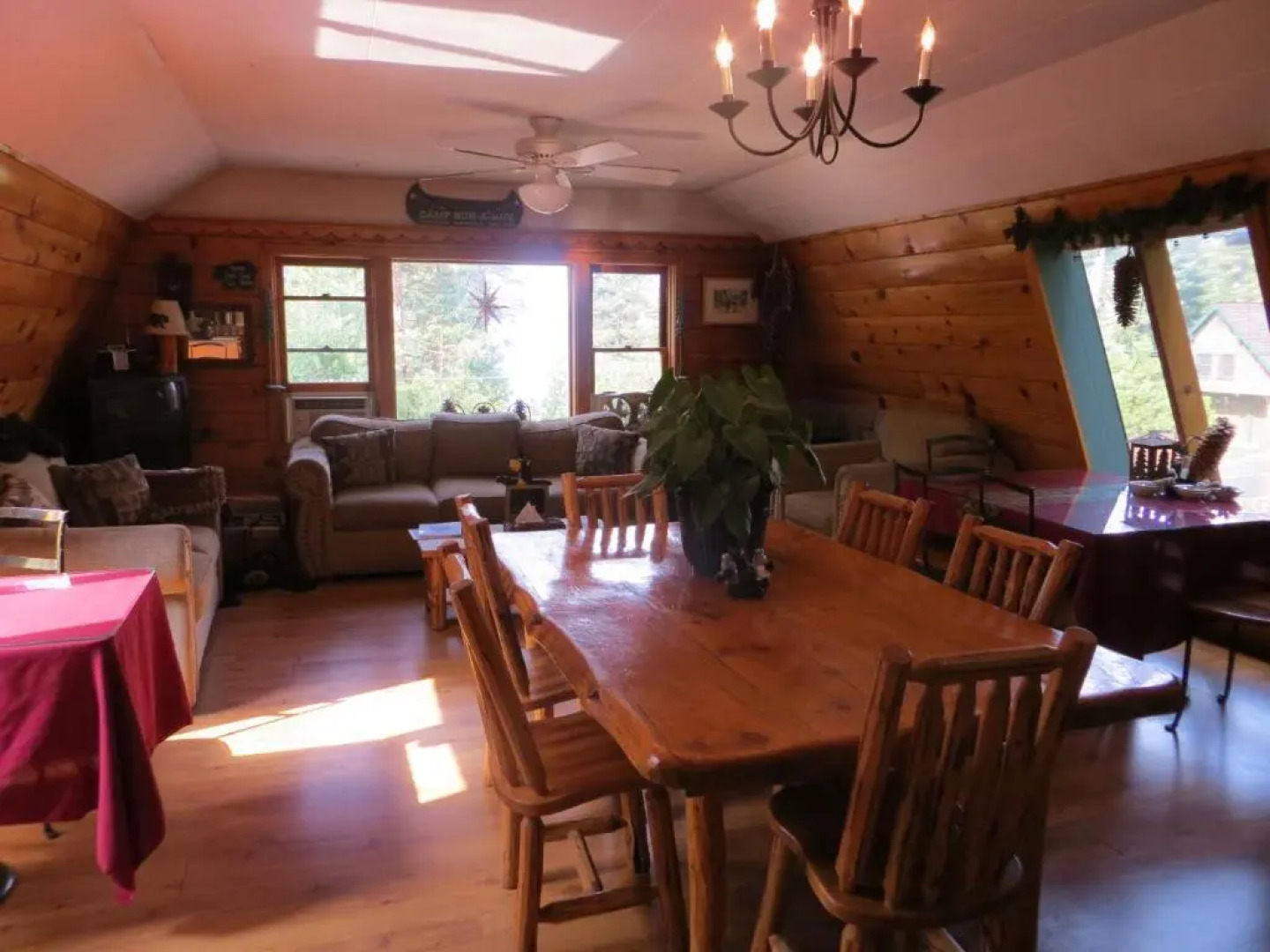 Tahoma Meadows B&B Cottages