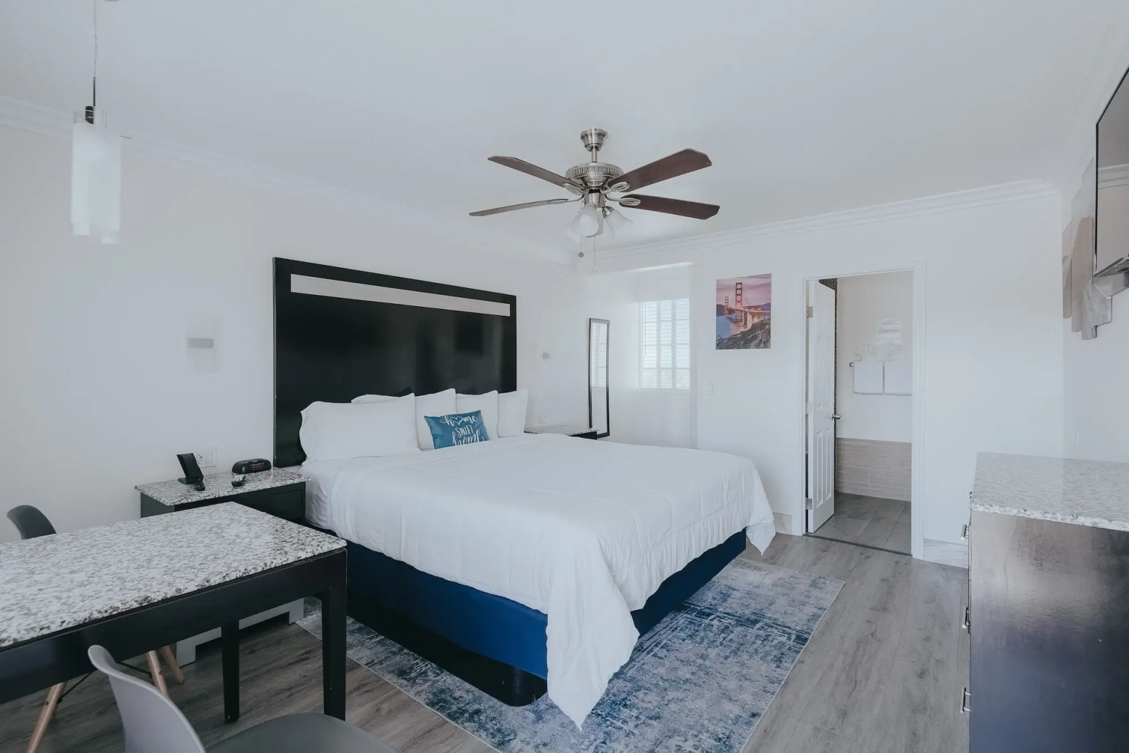 Sea Air Inn & Suites - Downtown - Restaurant Row