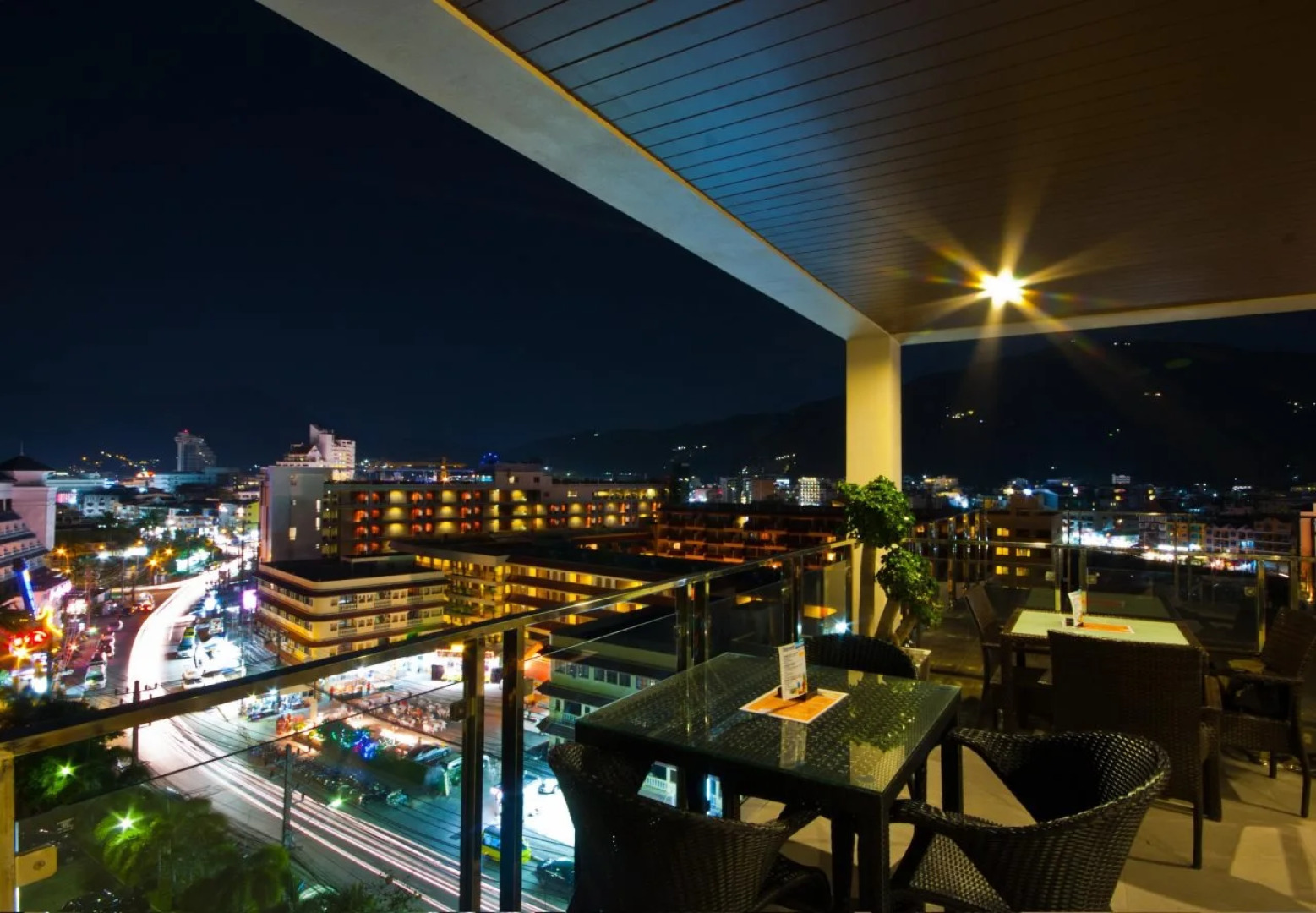 YouDee Hotel Patong (formerly Meir Jarr Hotel)