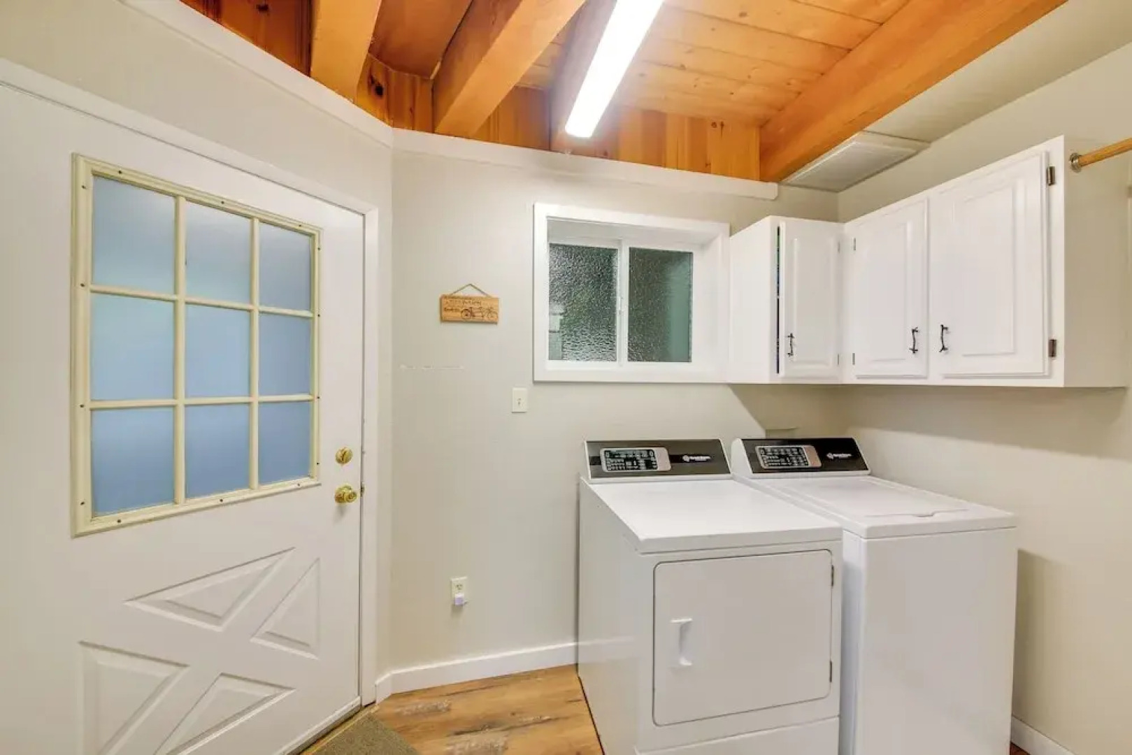 Stellar Views! Lake Pend Oreille Retreat w/ Dock