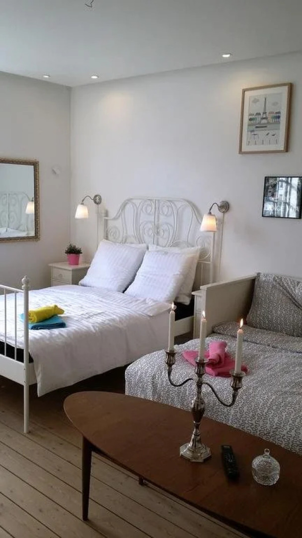 Qstay Bed & Breakfast