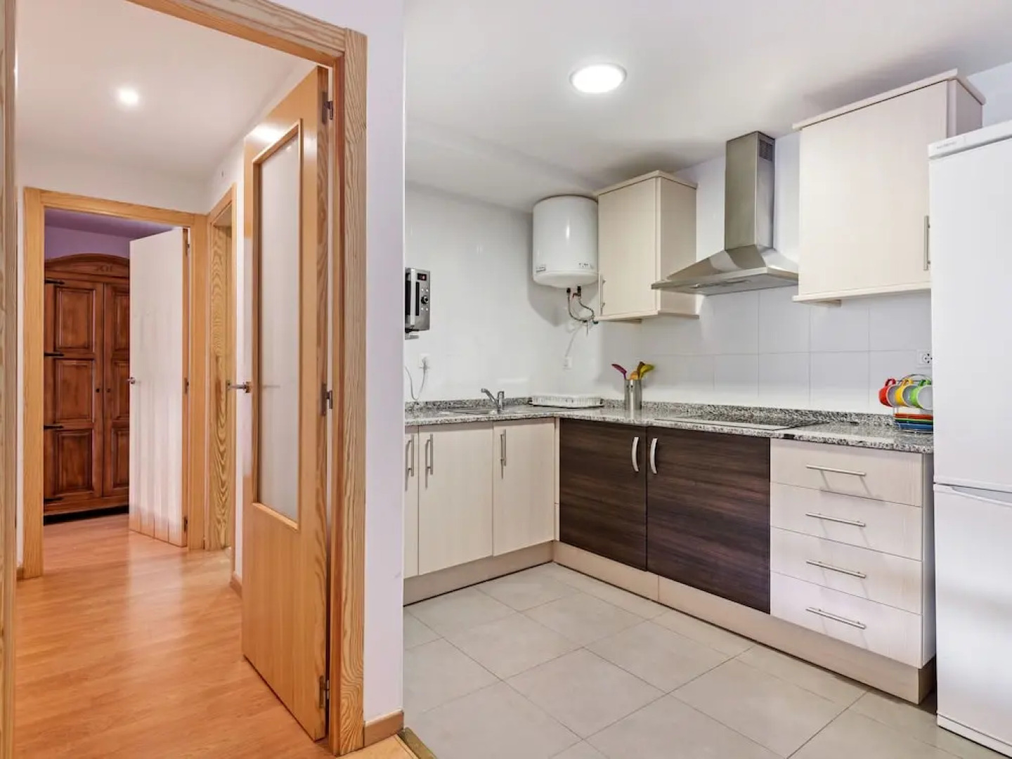 Contemporary Apartment in Gudar With Fireplace