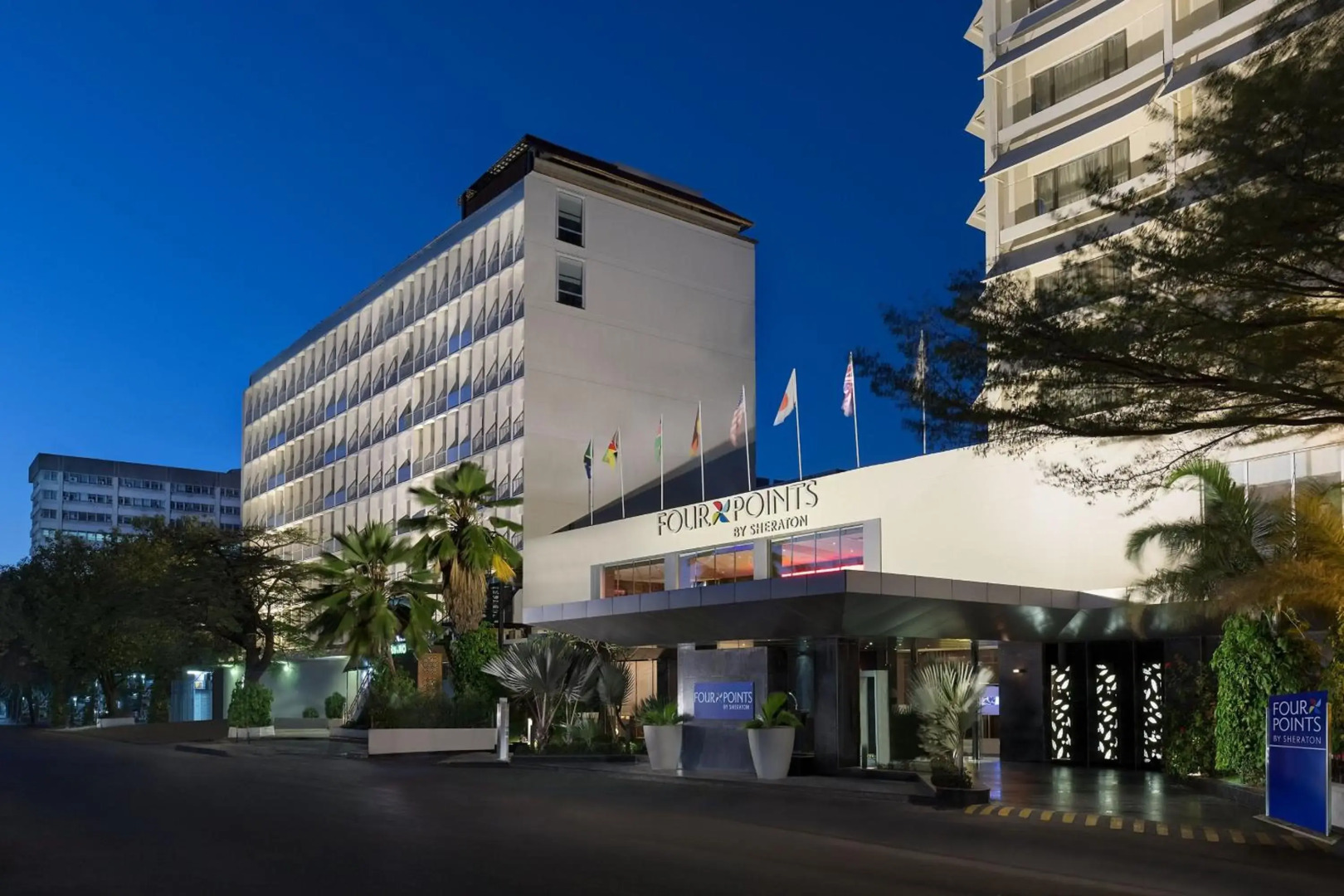 Отель Four Points by Sheraton Dar es Salaam New Africa