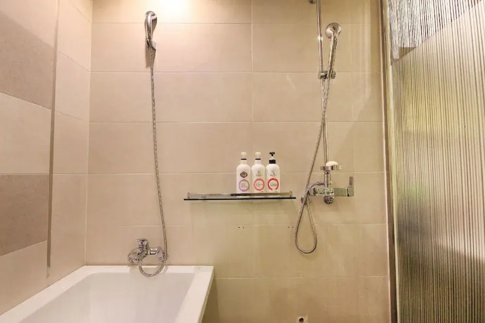 H Drive Hotel