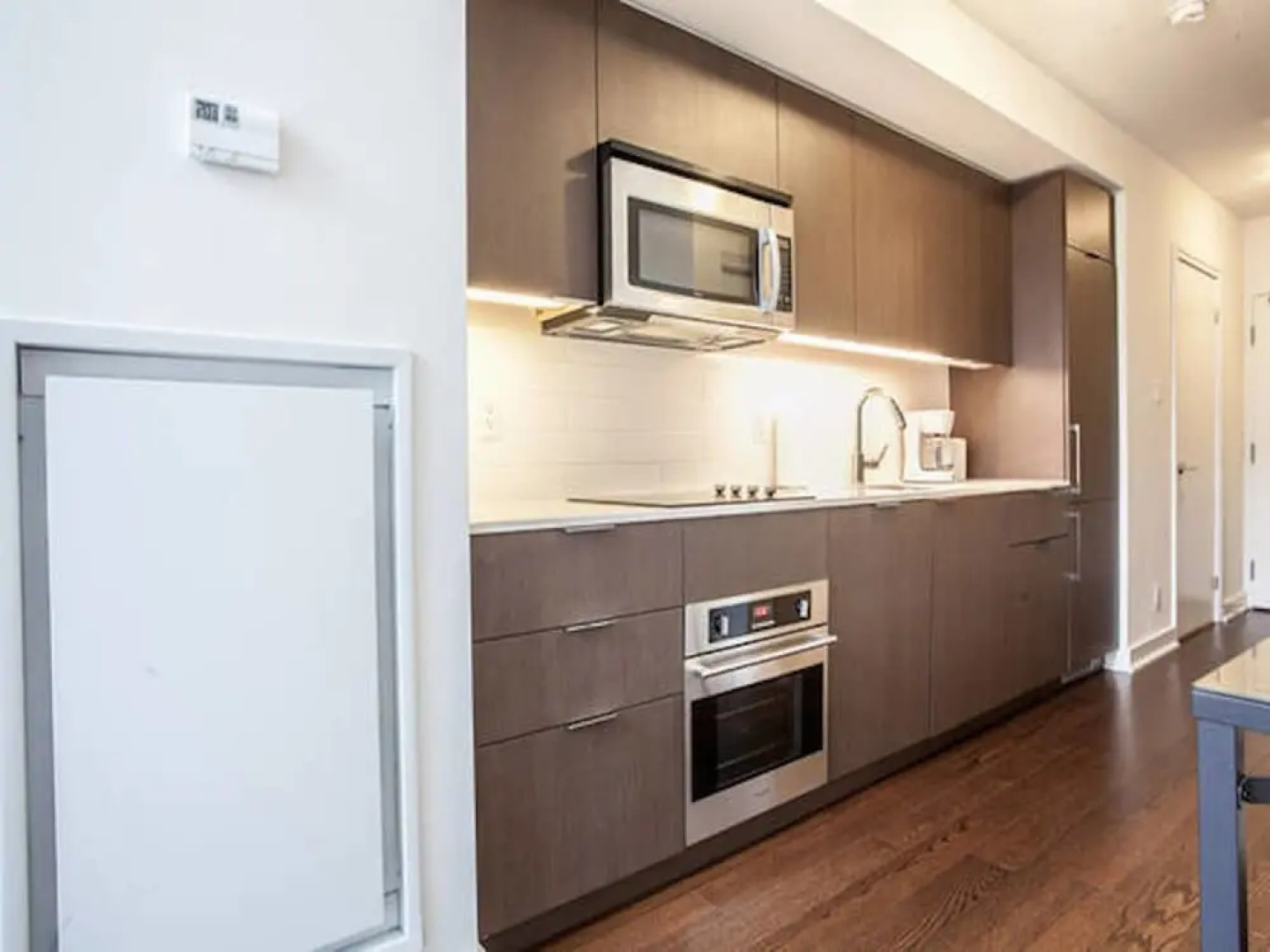 Pinnacle Suites - Trendy 2-Story Loft offered by Short Term Stays