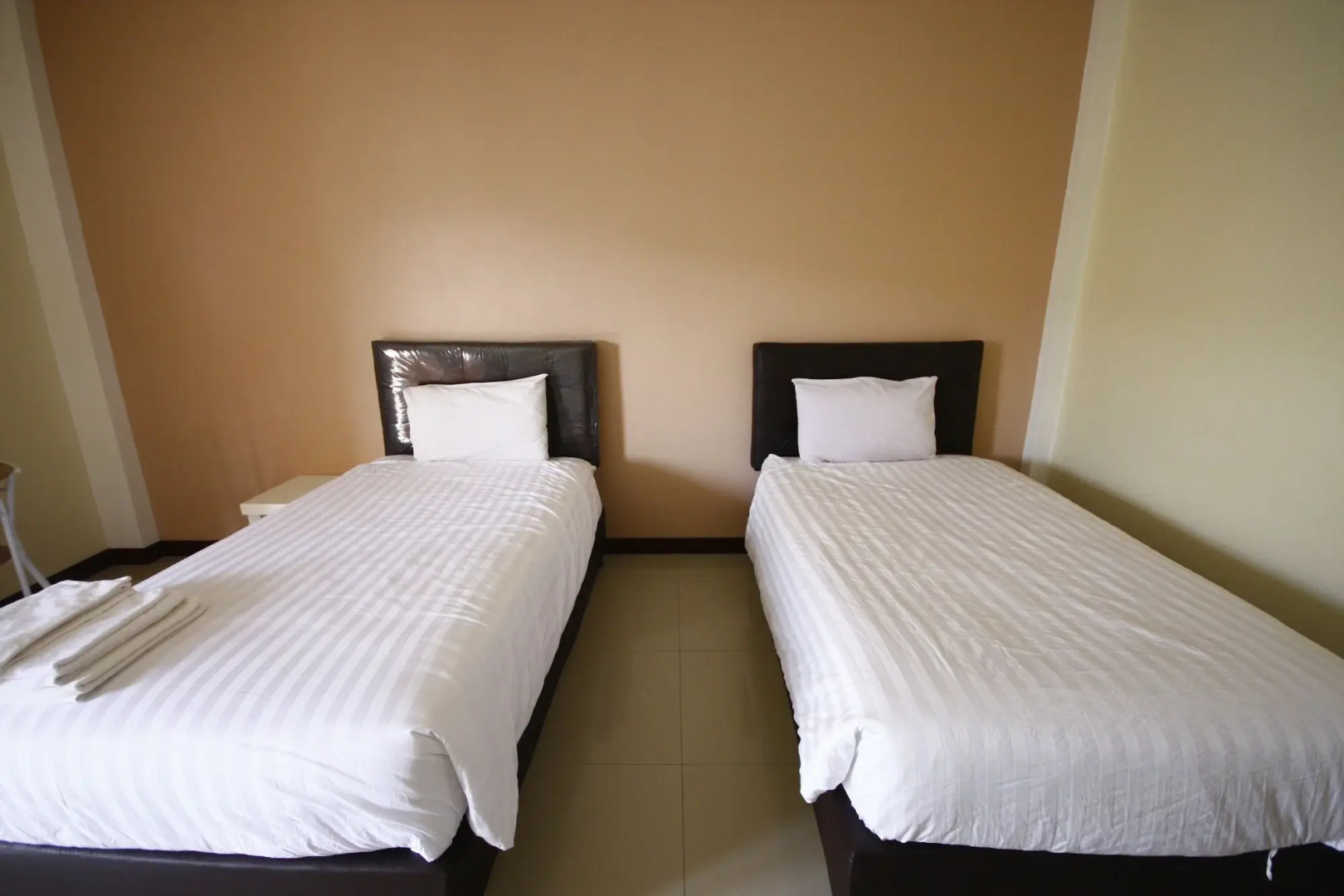 Charoensuk Grand Hotel