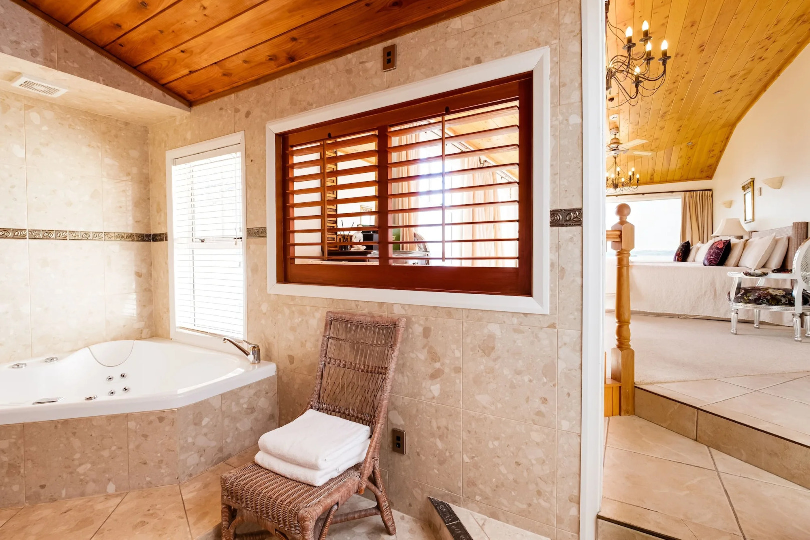 On The Point - Lake Rotorua