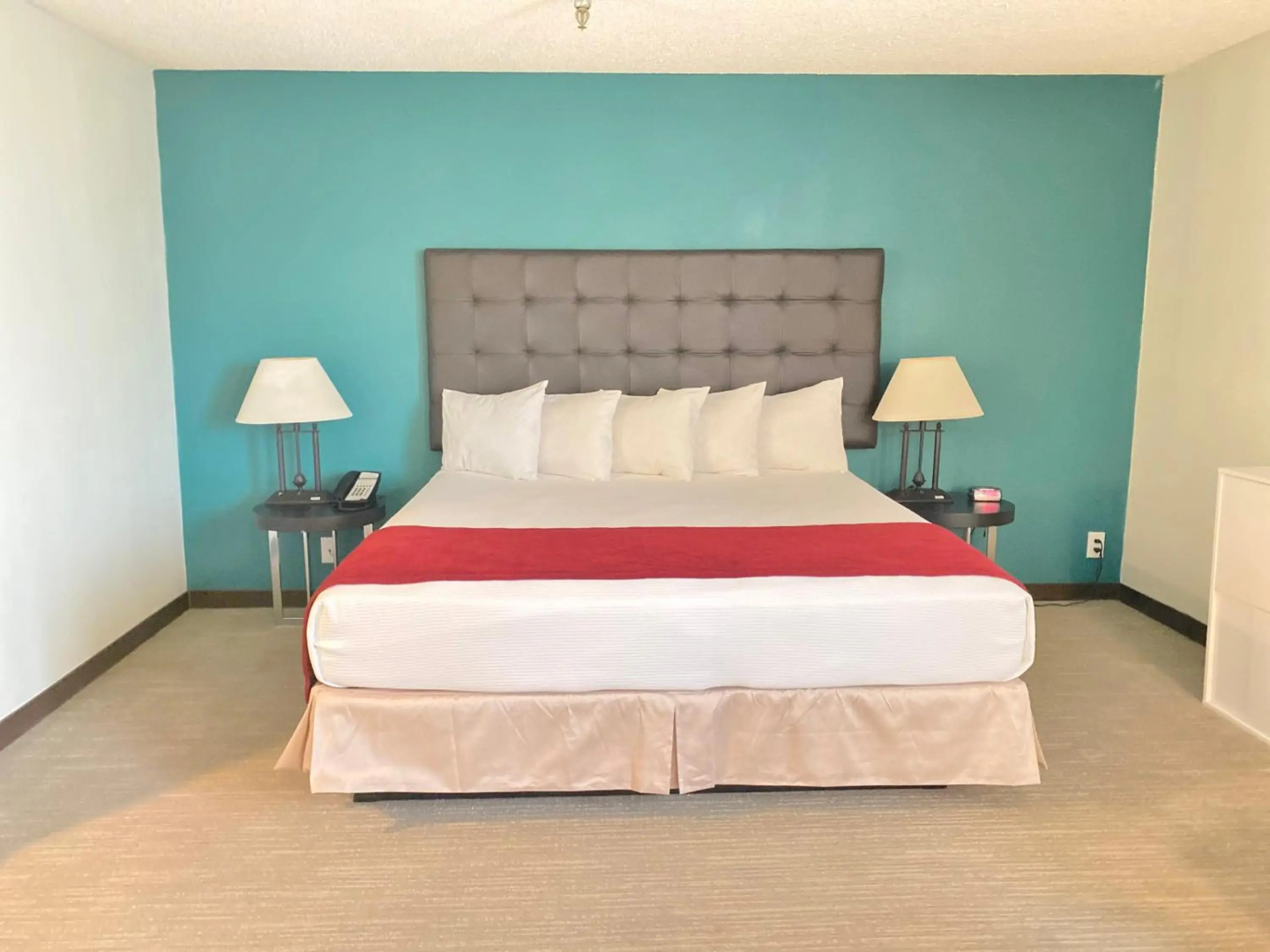 Redac Gateway Hotel In Torrance