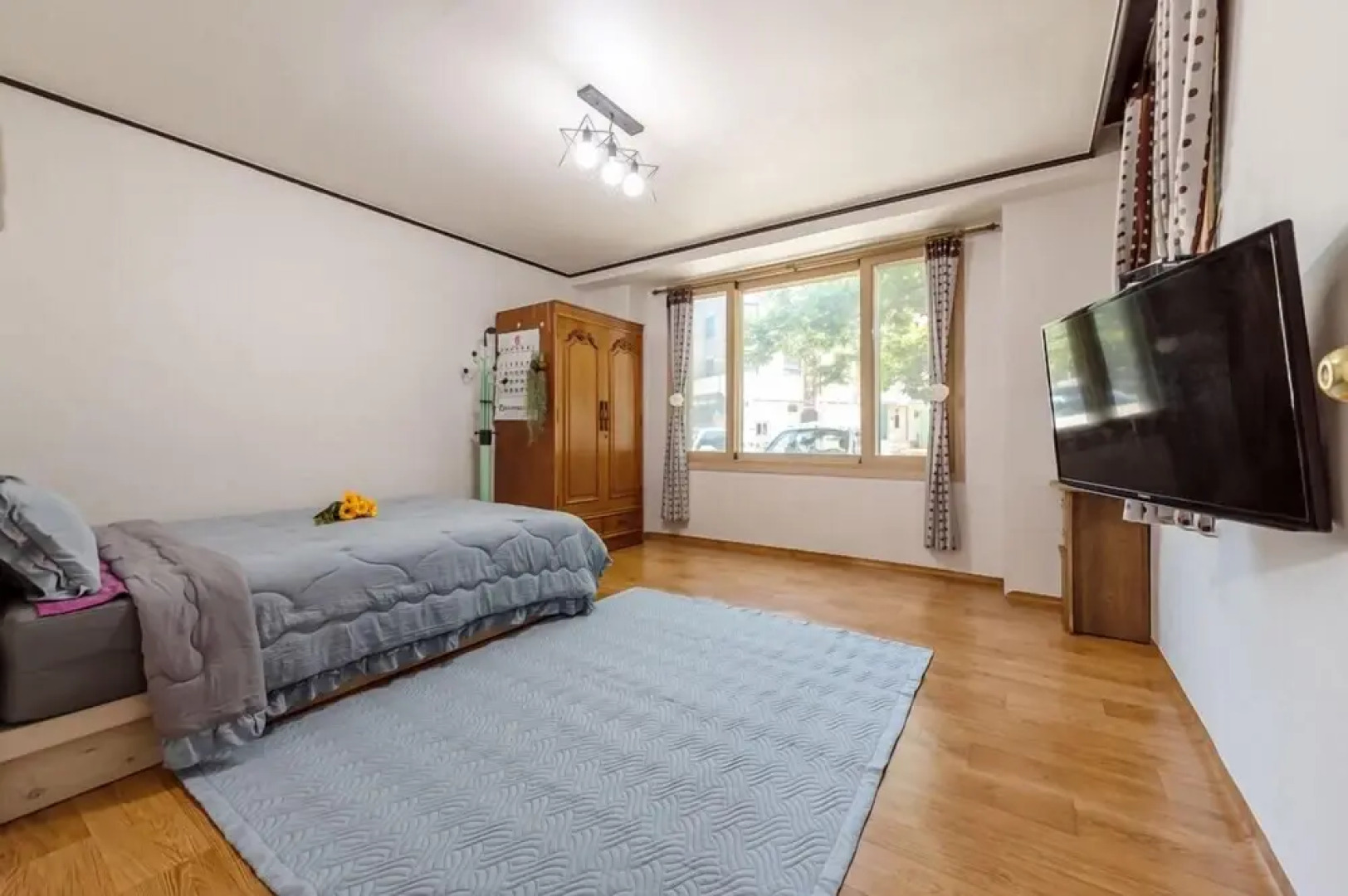 Persimmon Tree Pension