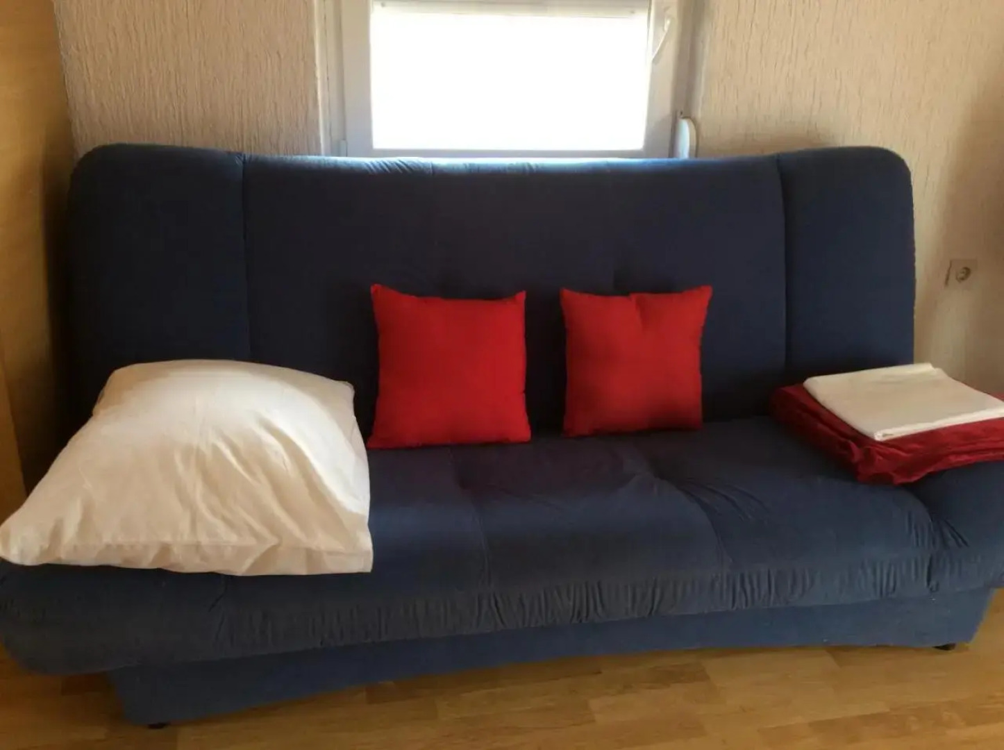 Lovely Apartment in Pirovac With Balcony