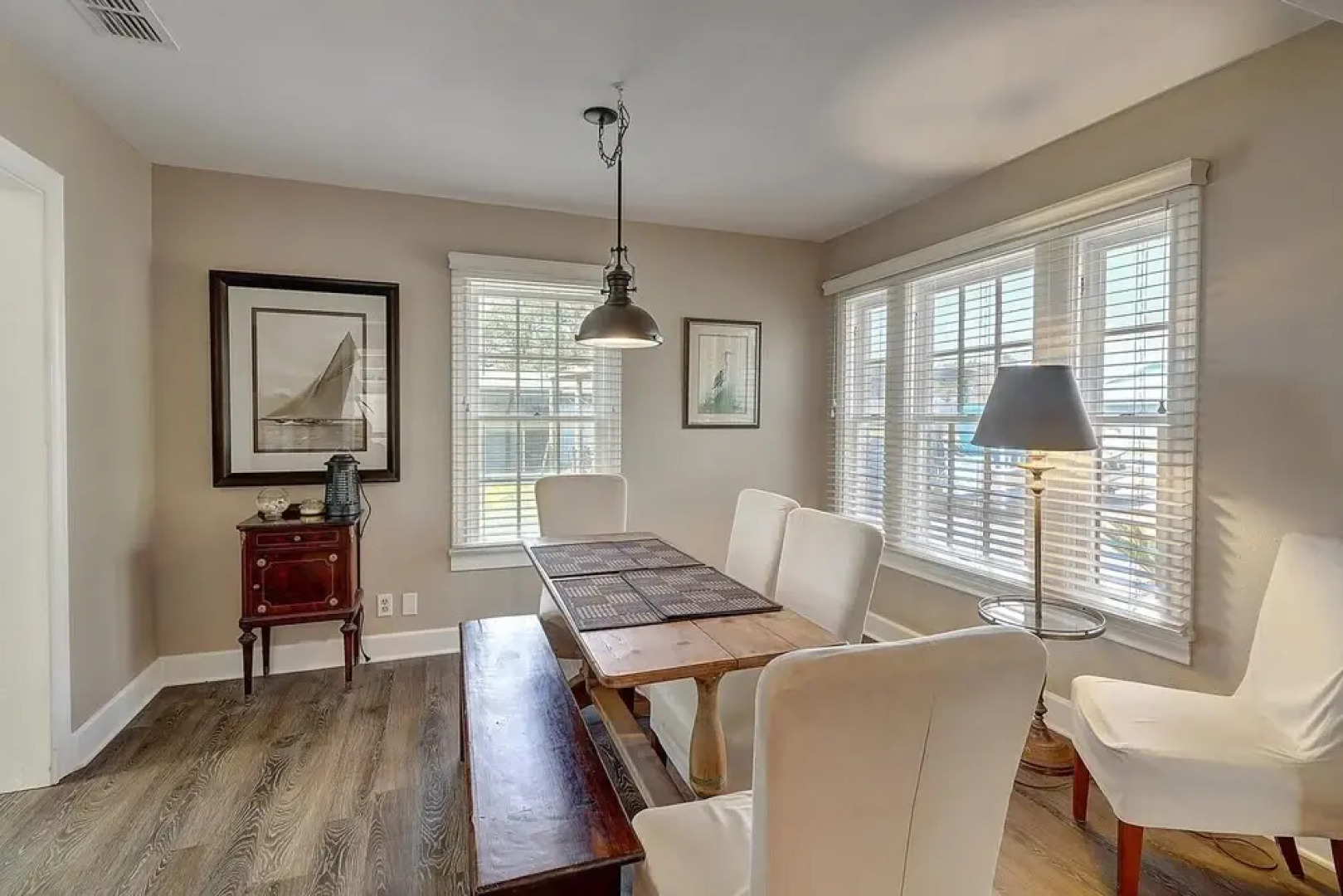 Rockport Blue Crab Bungalow Close to City Attractions by Redawning