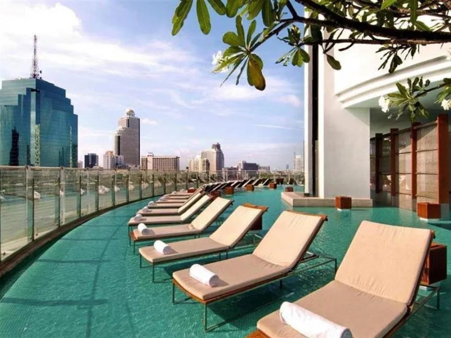 Millennium Hilton Bangkok