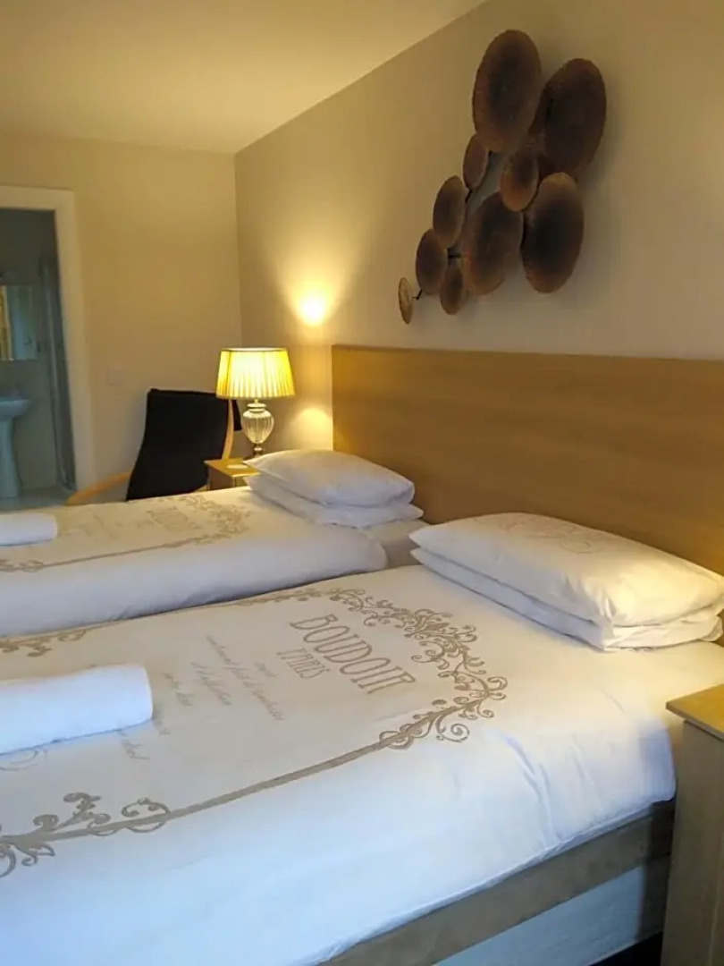 Tollyrose Country House