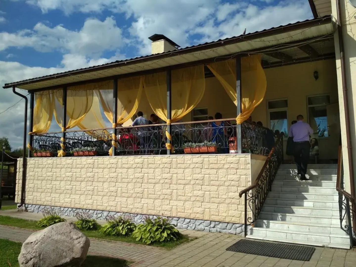 Золотая лошадь