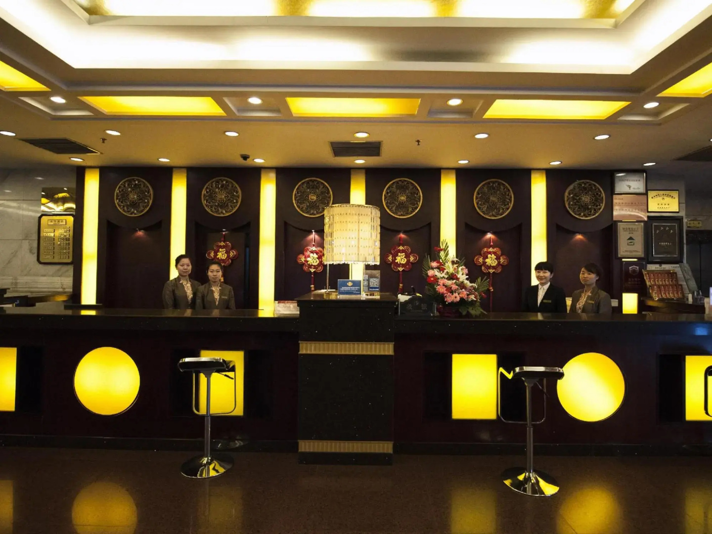 Luoyang Aviation Hotel