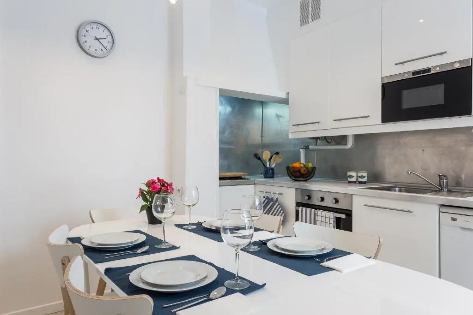 Three bedroom apartment in historical centre -Bairro Alto