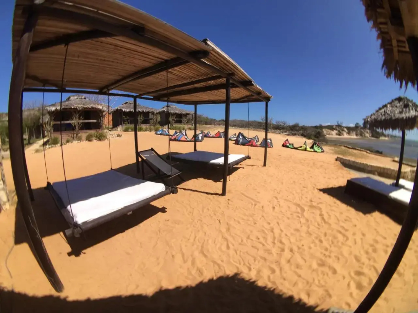 Les Paillottes De Babaomby Hotel