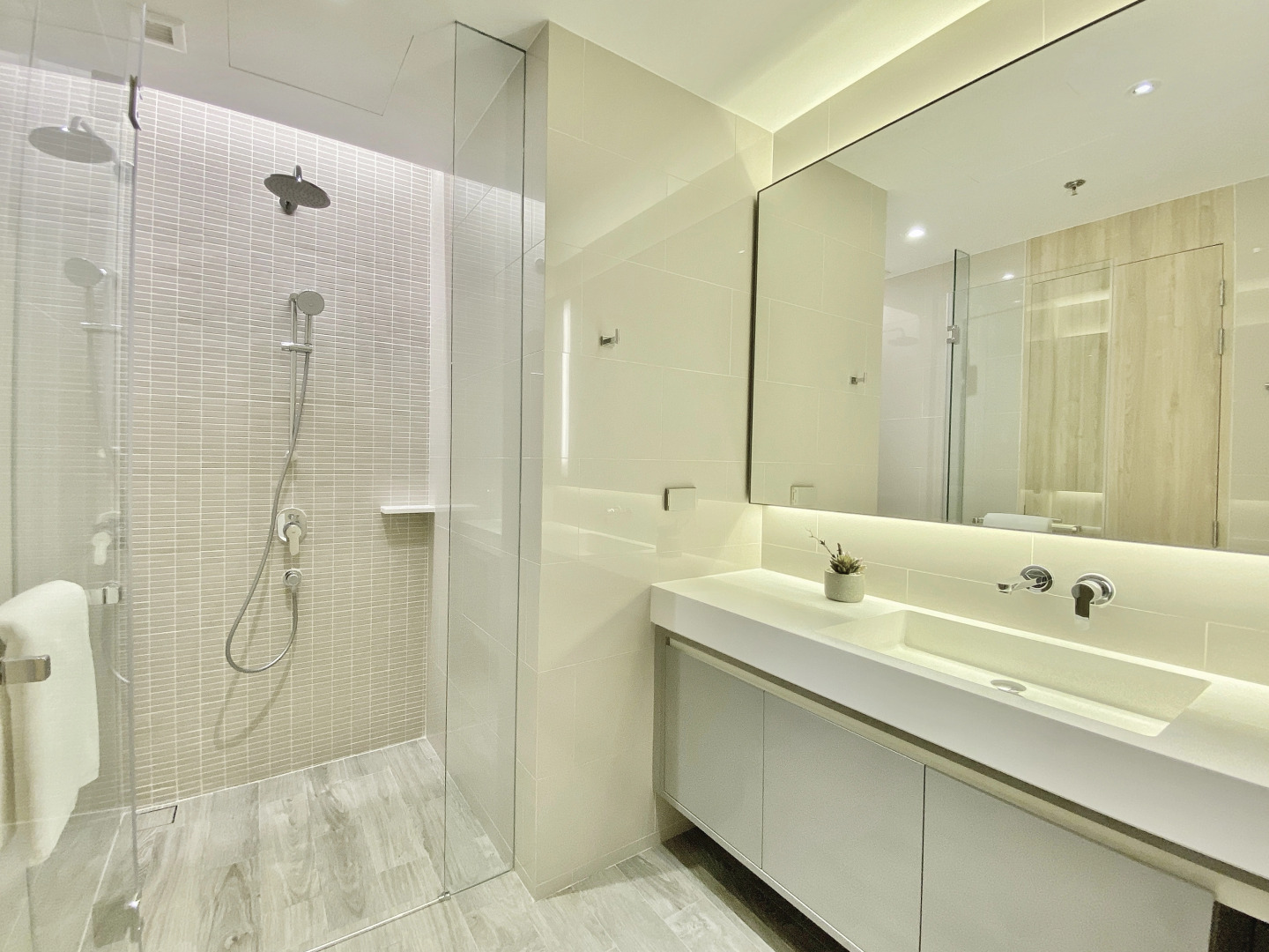 Oakwood Suites Bangkok