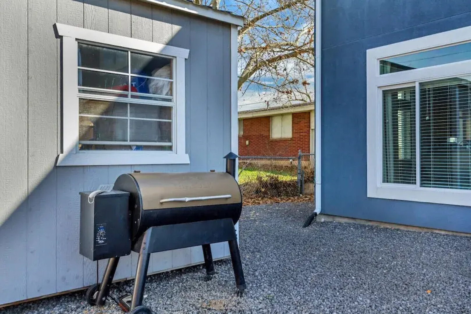 3 Bed 2 Bath King Beds With Smoker Grill