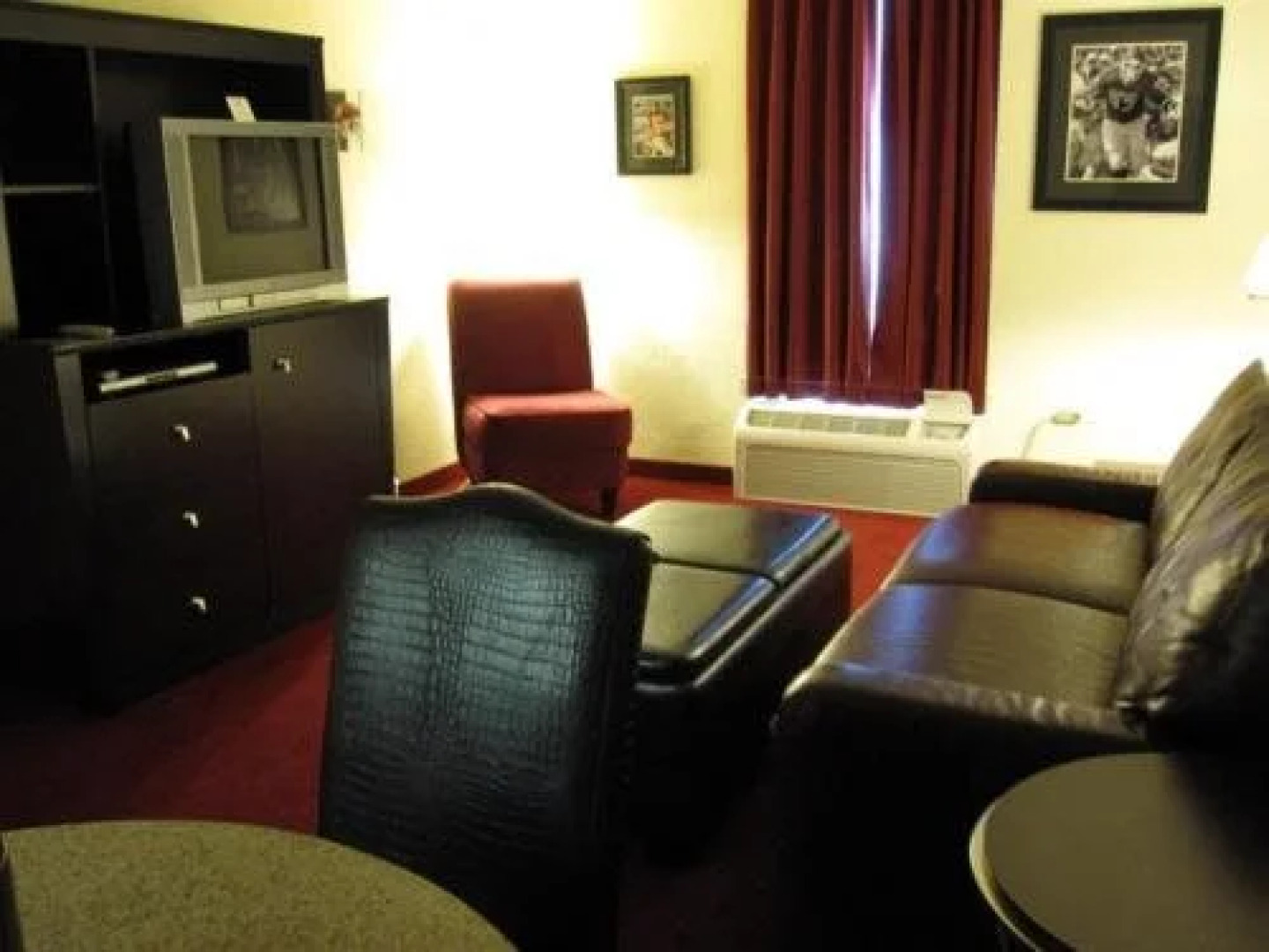 Sooner Legends Inn And Suites