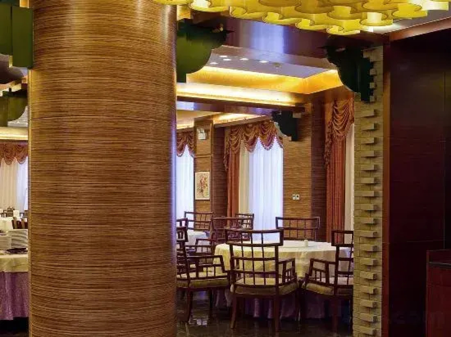 Chengde Tianbao Hotel