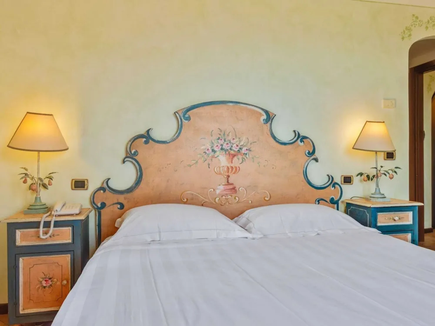 Elegant Apartments in Resort With Swimming Pool set in Nature