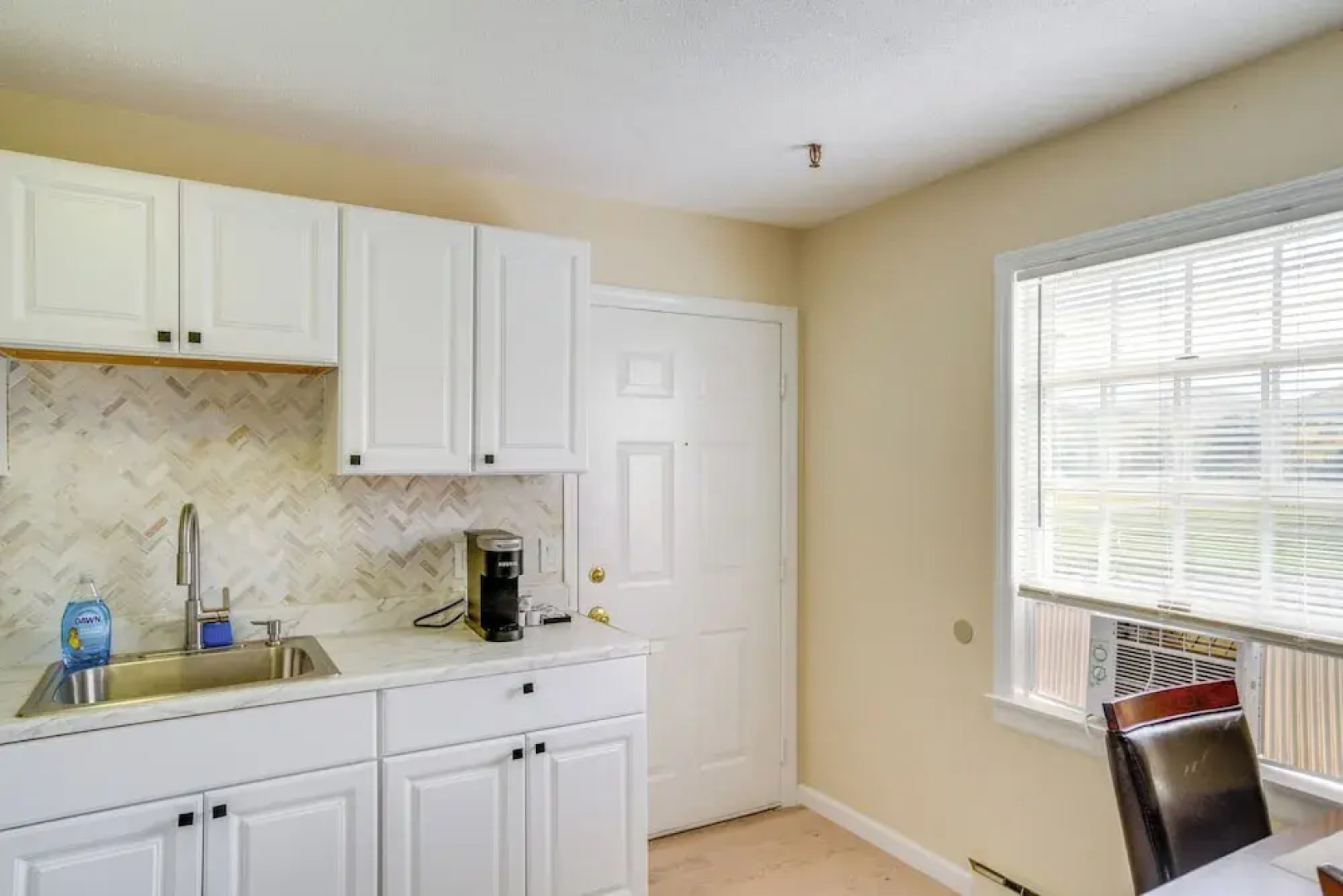 Cozy Catskill Condo - 2 Mi to Windham Mountain Ski