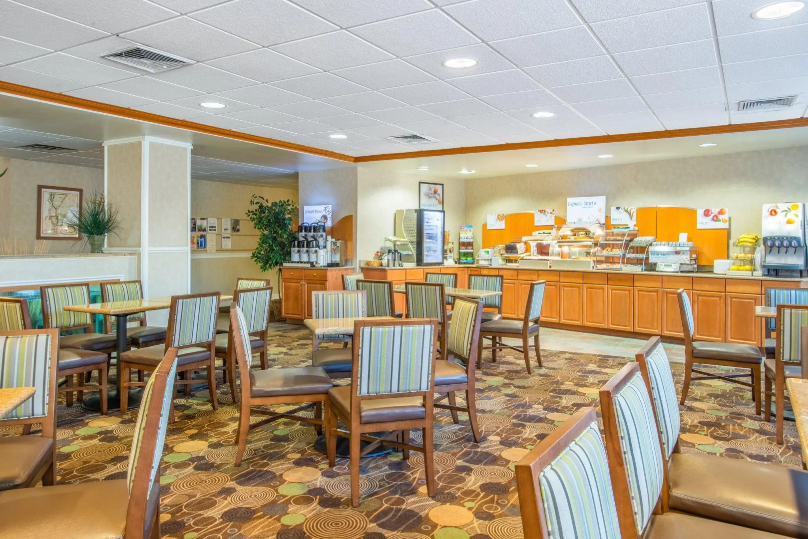 Holiday Inn Express Hotel & Suites Brattleboro by IHG