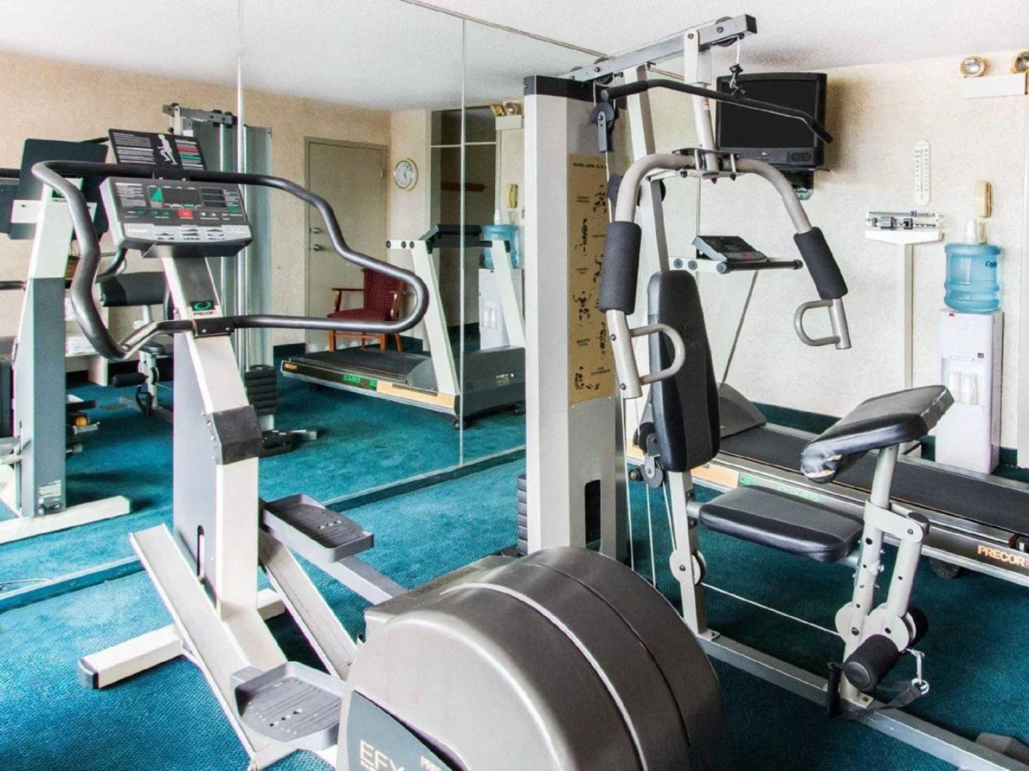 Econo Lodge Savannah Gateway I-95