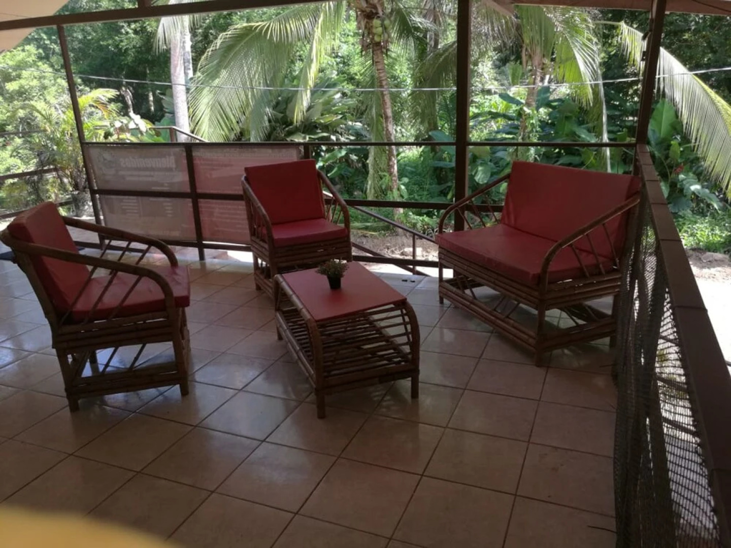 Cabinas Esmo Frente Playa