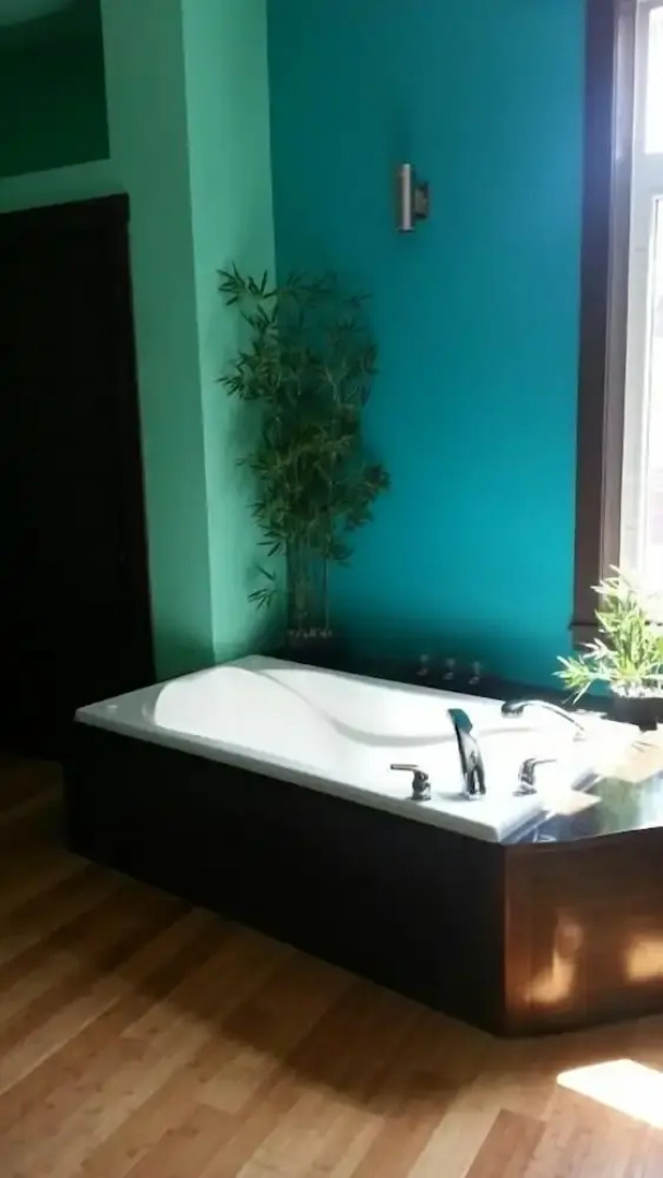 Rustic Urban Retreat