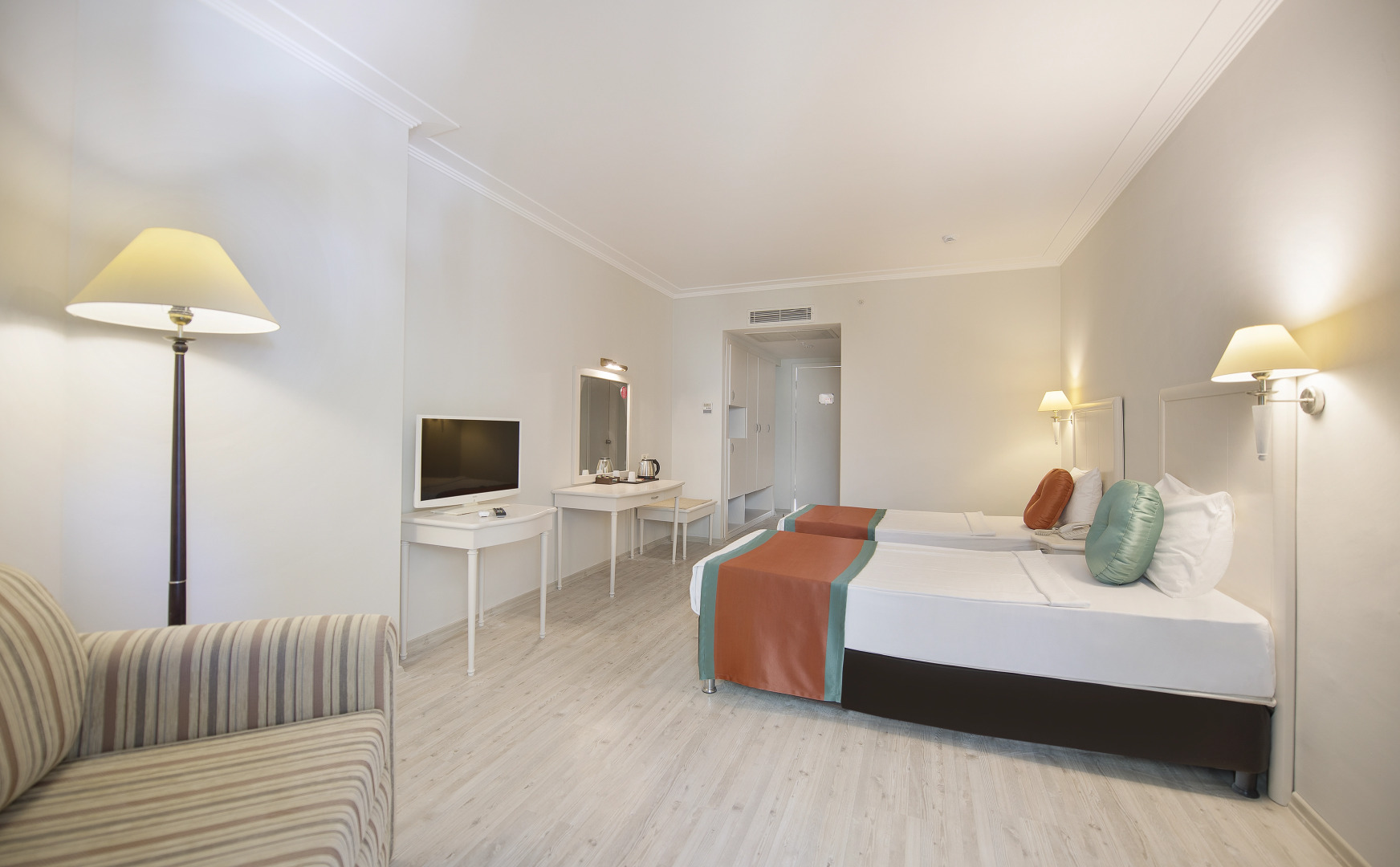 Miarosa İncekum Beach Hotel