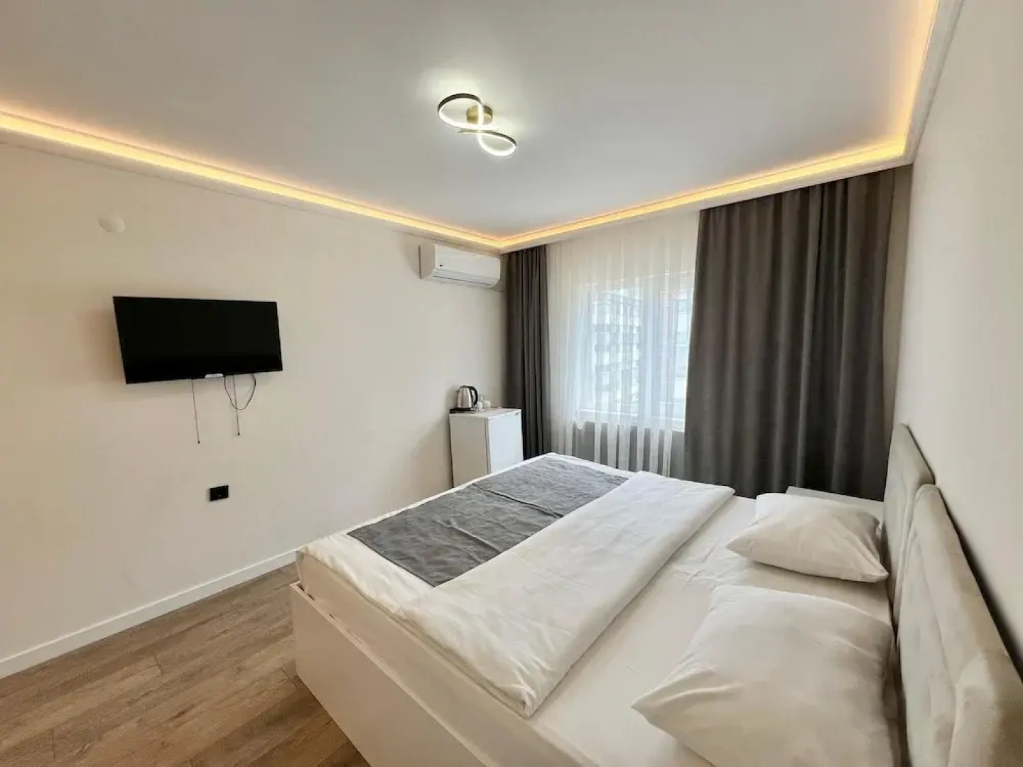 Golden Life Suite