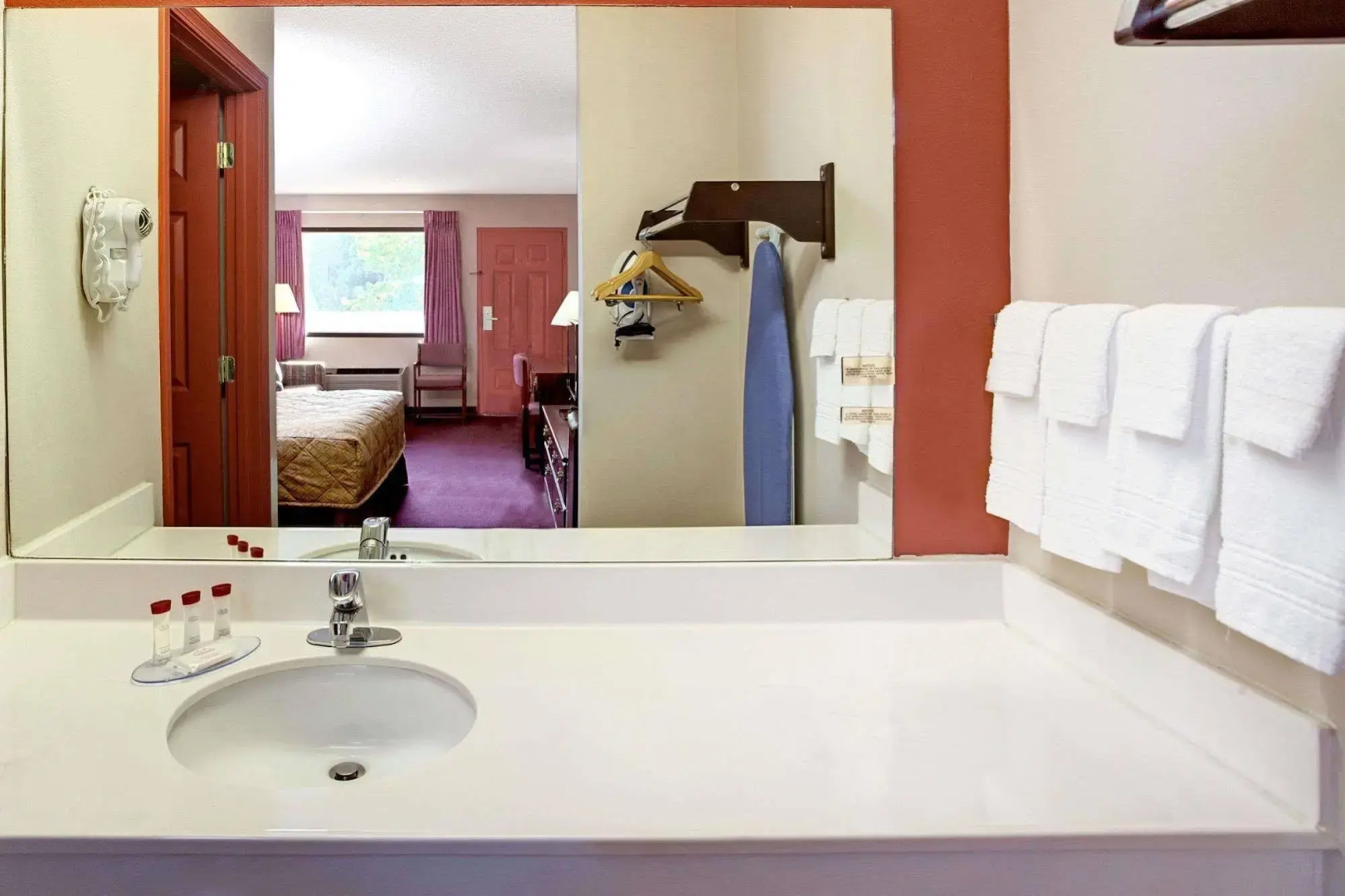 Days Inn by Wyndham Adairsville