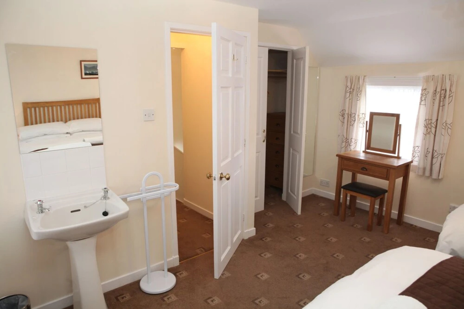 Bridge Street Apartment