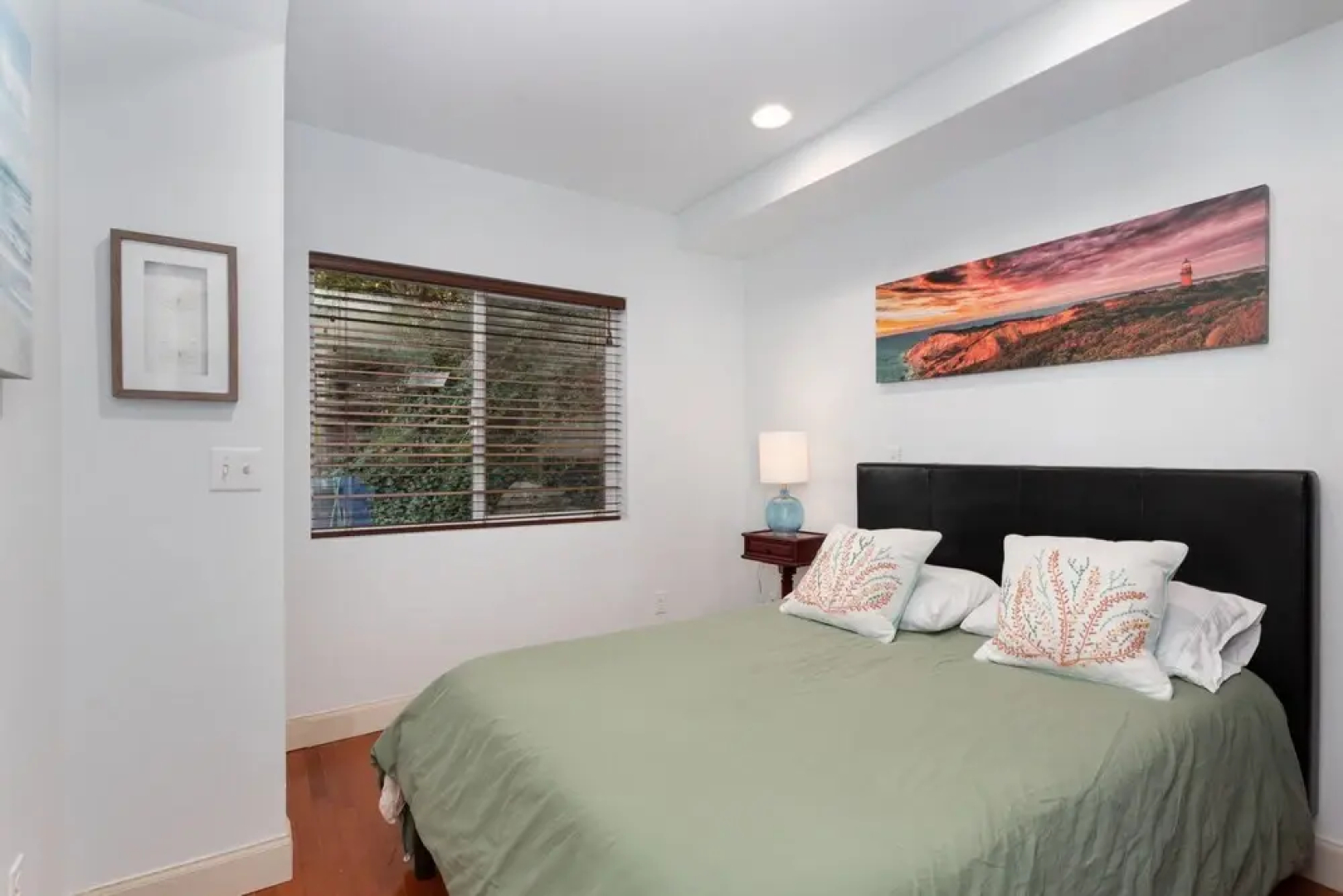 Amazing Sunsets At 3br Over The Puget Sound 3 Bedroom Home by Redawning