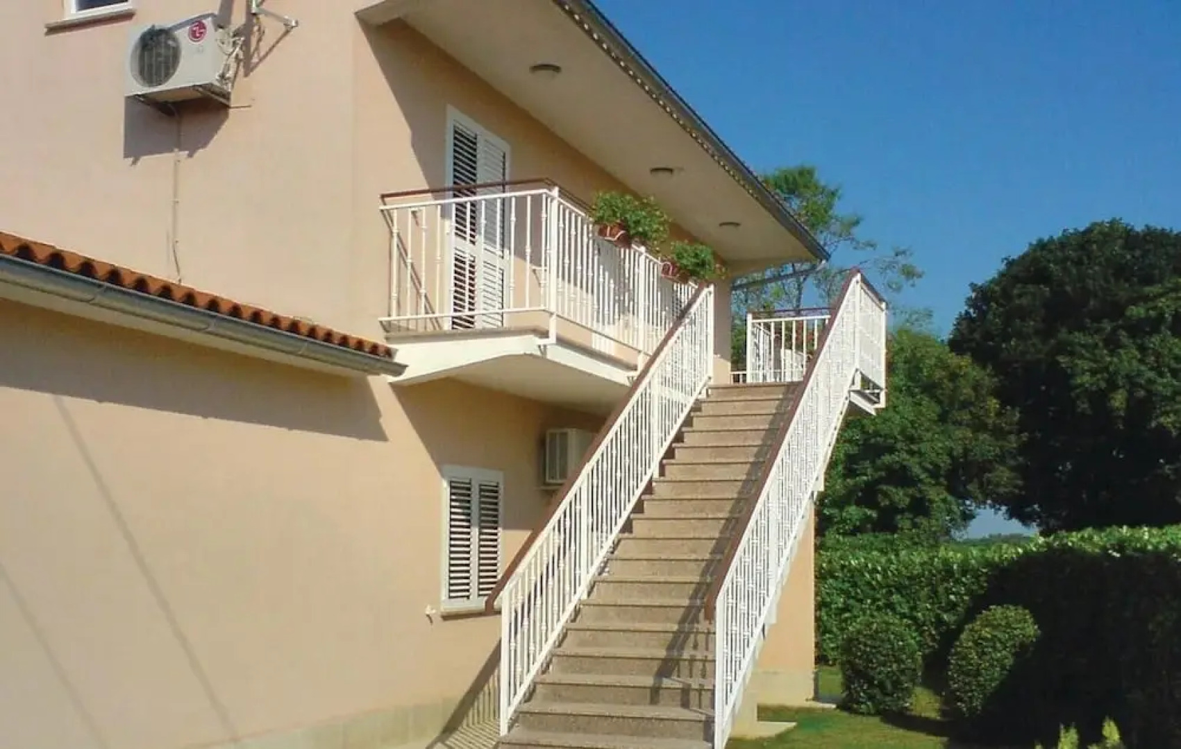 Awesome Home in Hrboki With Wifi and 3 Bedrooms