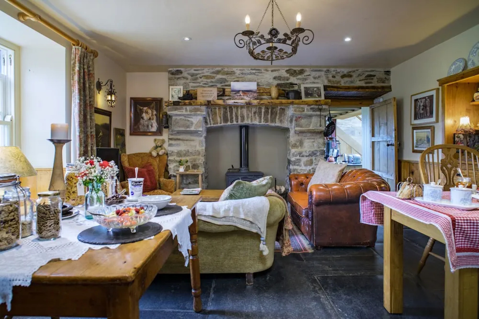 Nantgwynfaen Organic Farm B&B Wales